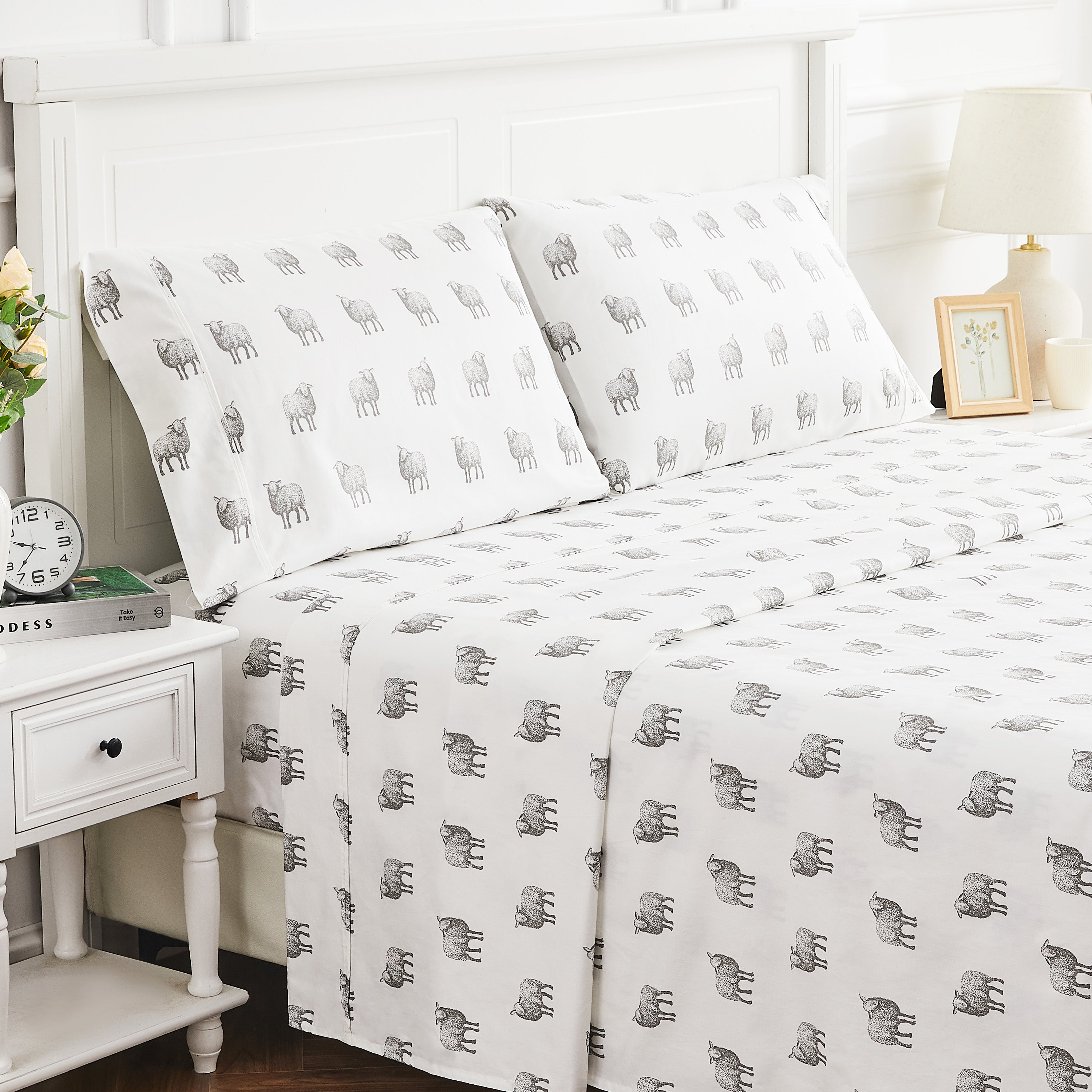 Sheep Printed Pillowcase Pair