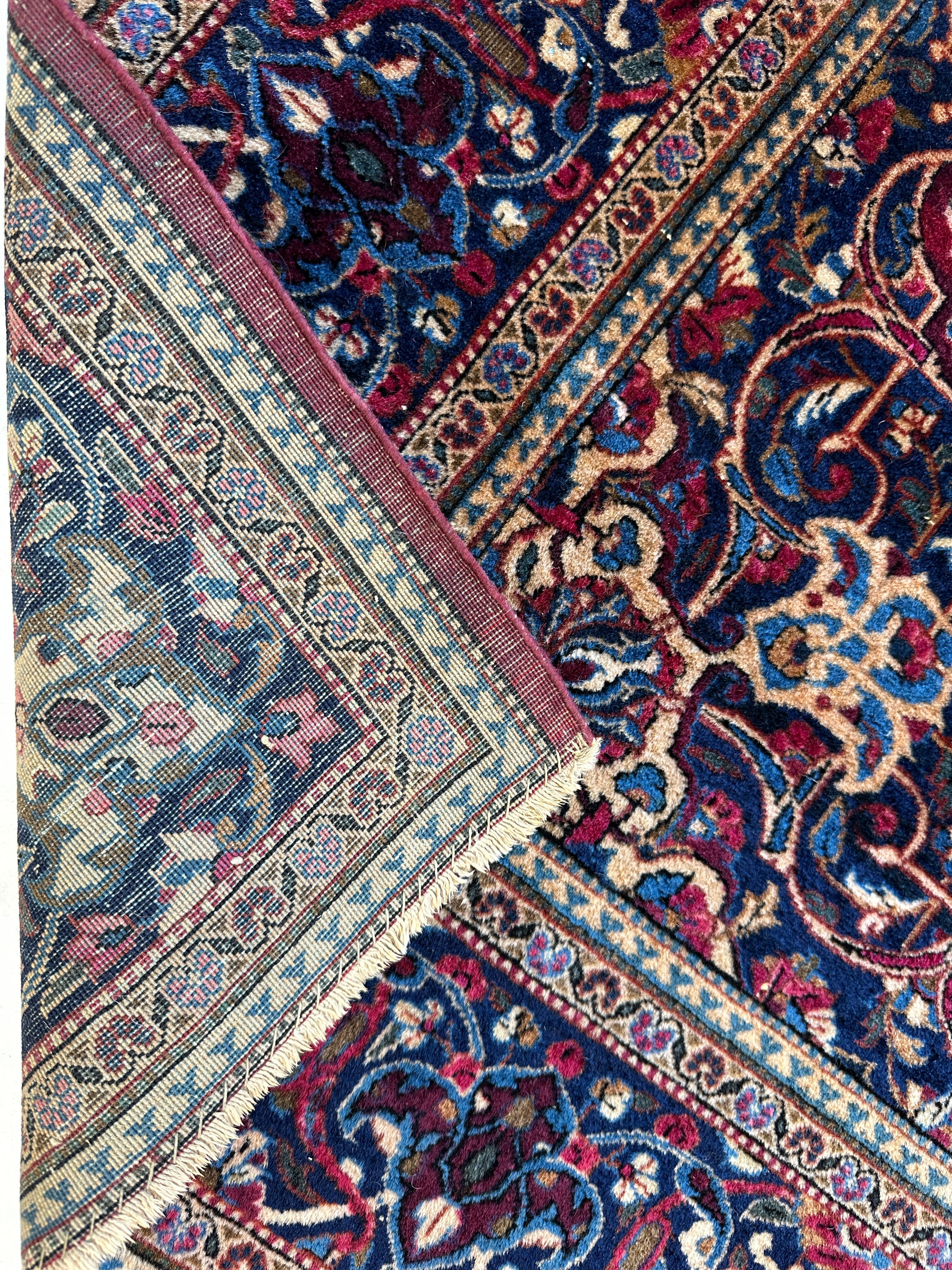 Antique Persian Kashan Debir Rug – 4’3” x 6’4” – Circa 1920s – Hand-Knotted Fine Wool