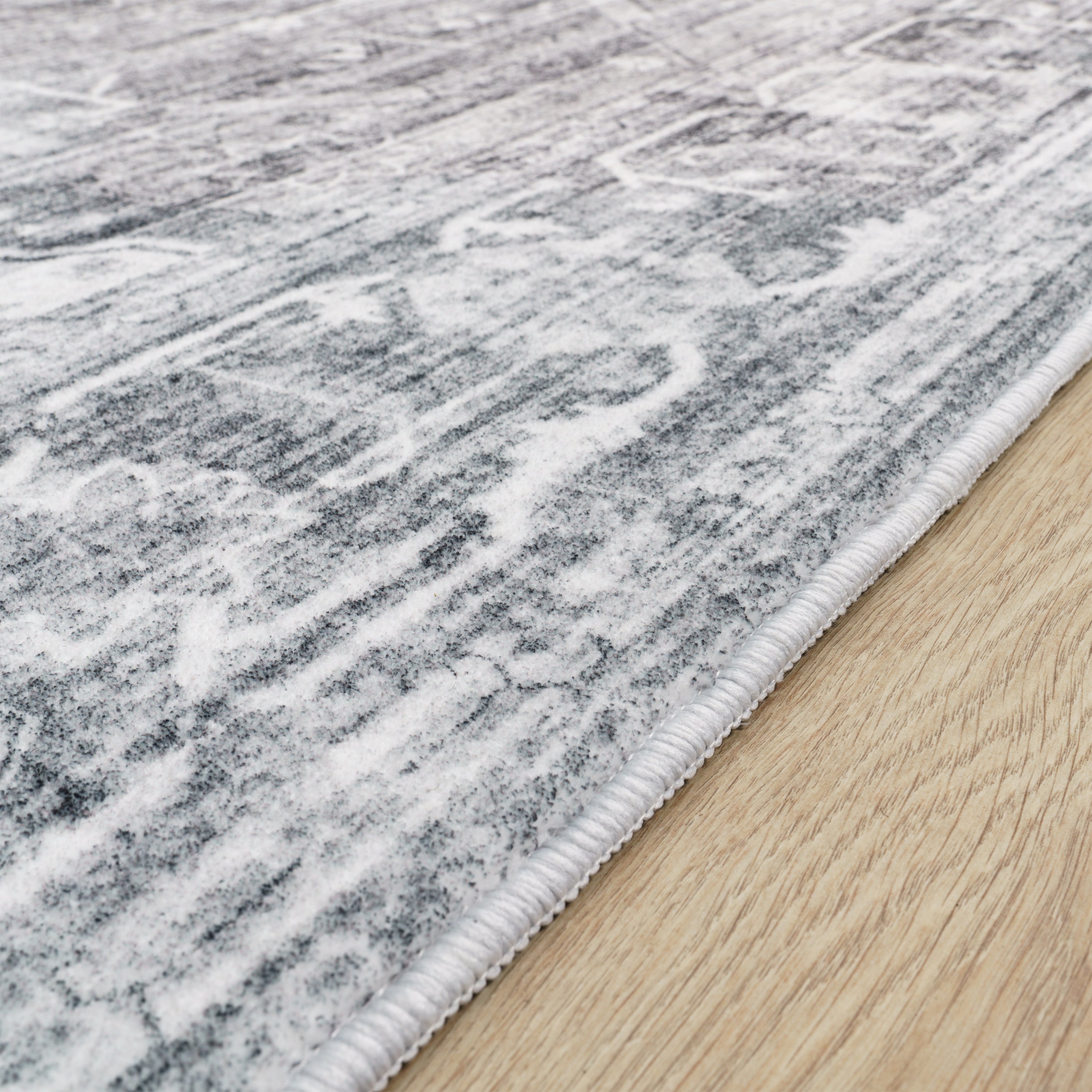 Area Rug Cambridge Vintage Design with Oriental Pattern