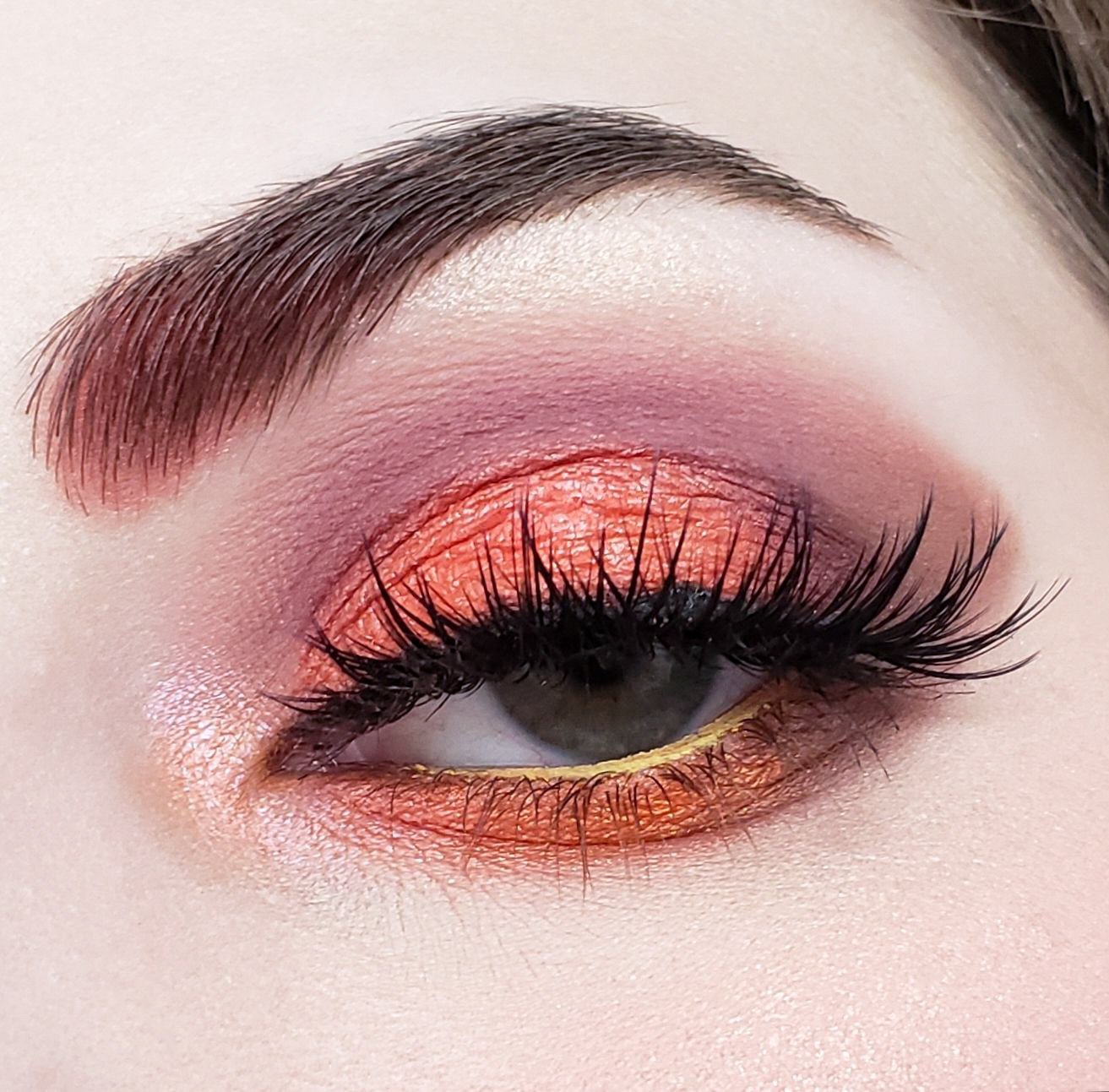 GOLDEN PEACH EYESHADOW PALETTE CP15