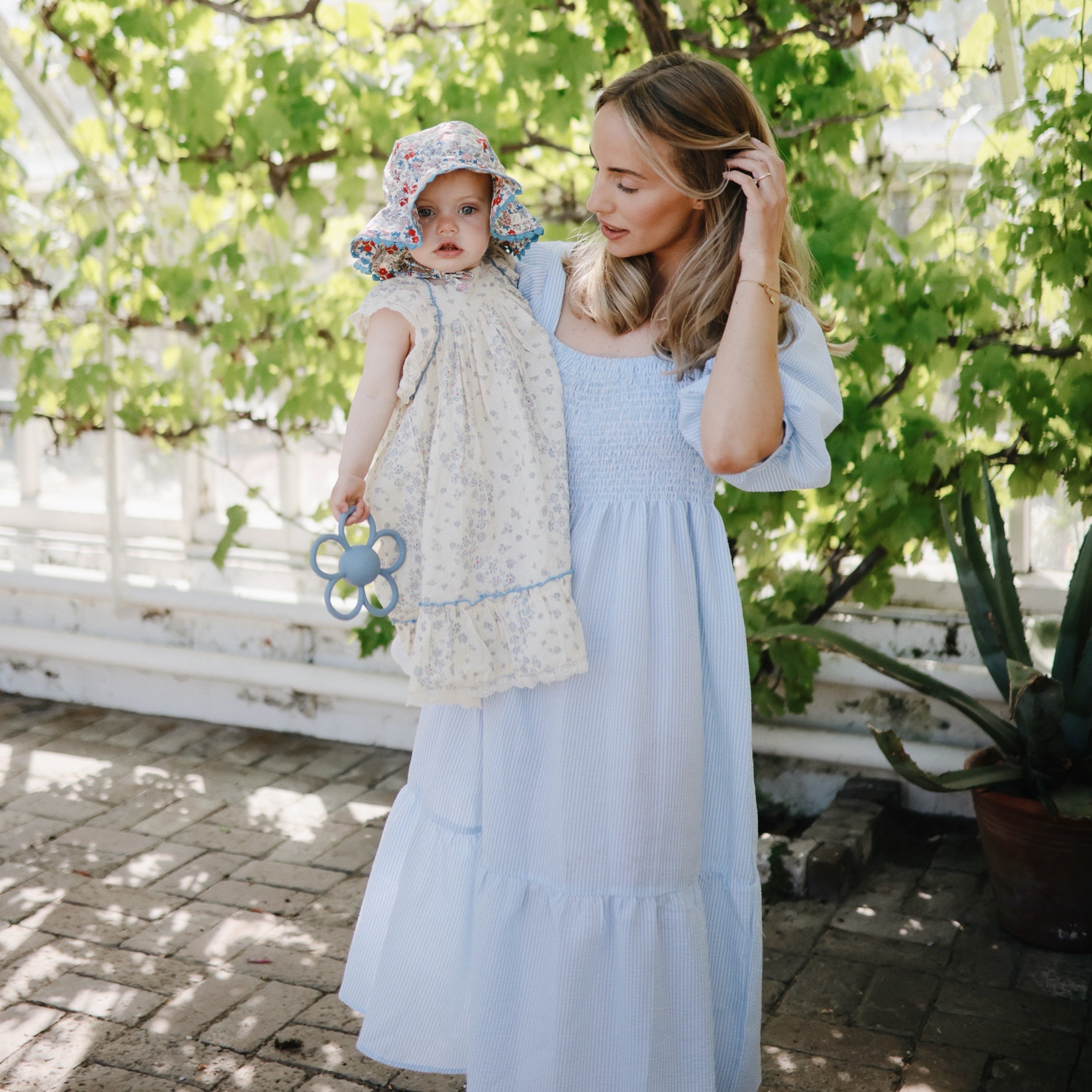 Daisy Rattle Teether