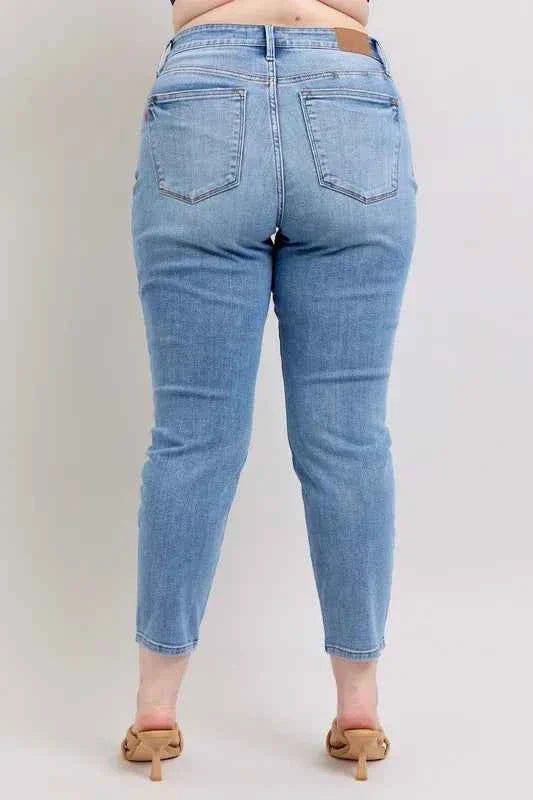 Judy Blue Plus Size Slim Jeans Mid Rise Vintage Wash with Cell Phone Pocket Women's Jeans