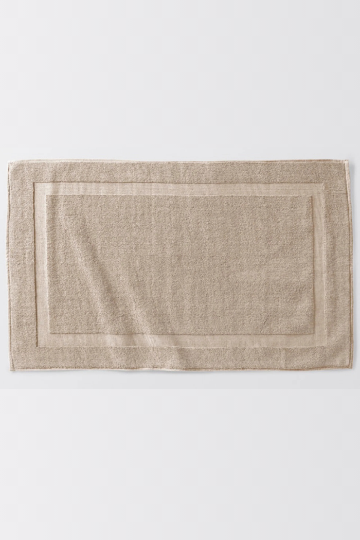 Coyuchi Air Weight Bath Mat 27''20''x35''x54''