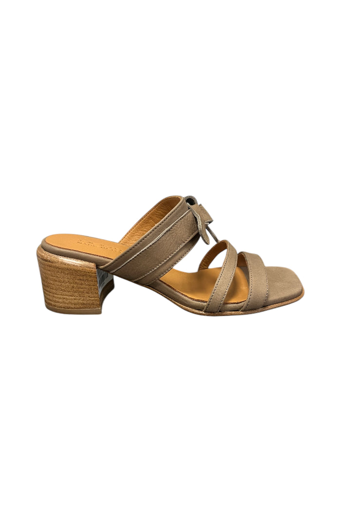 INK Shoes 1021 Sandals