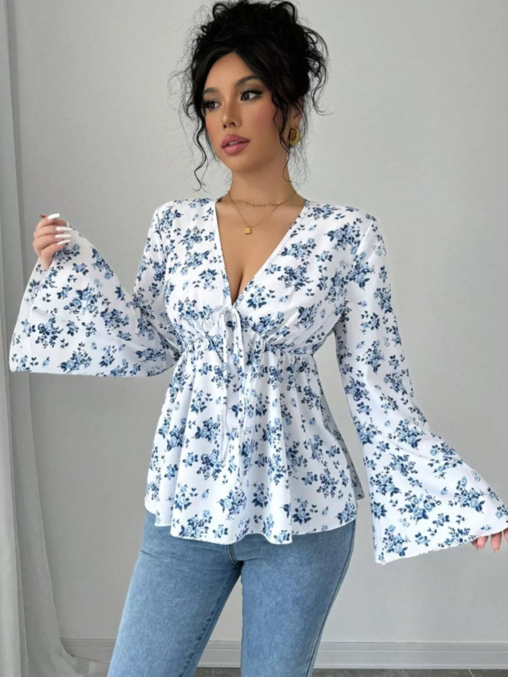 Floral Print V Neck Long Sleeve Buttoned Peplum Blouse