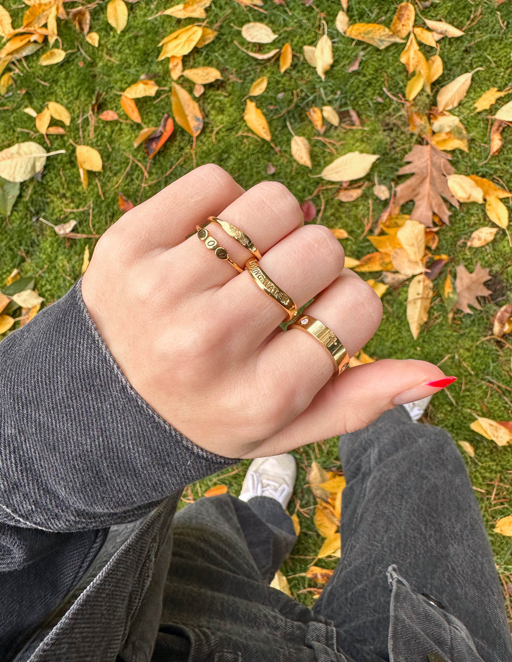 Dainty Vine Ring