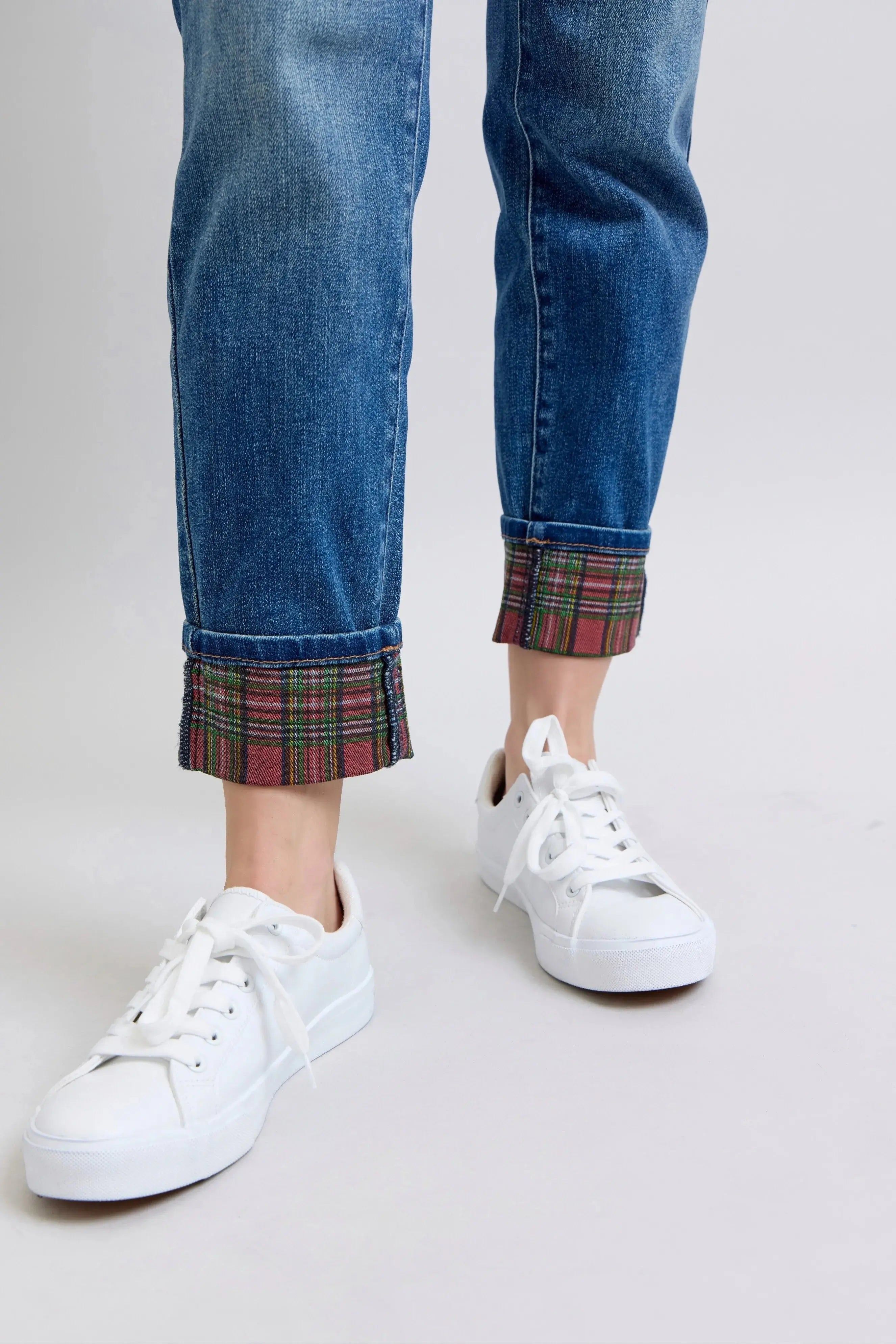 Plaid Cuff Boyfriend Judy Blue Jeans – Mid Rise Straight Leg