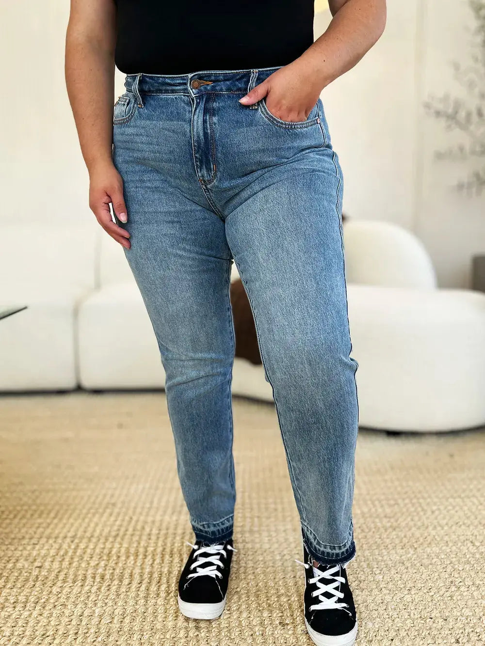Full/Plus Size Mid Rise Rigid Magic Release Hem Judy Blue Jeans