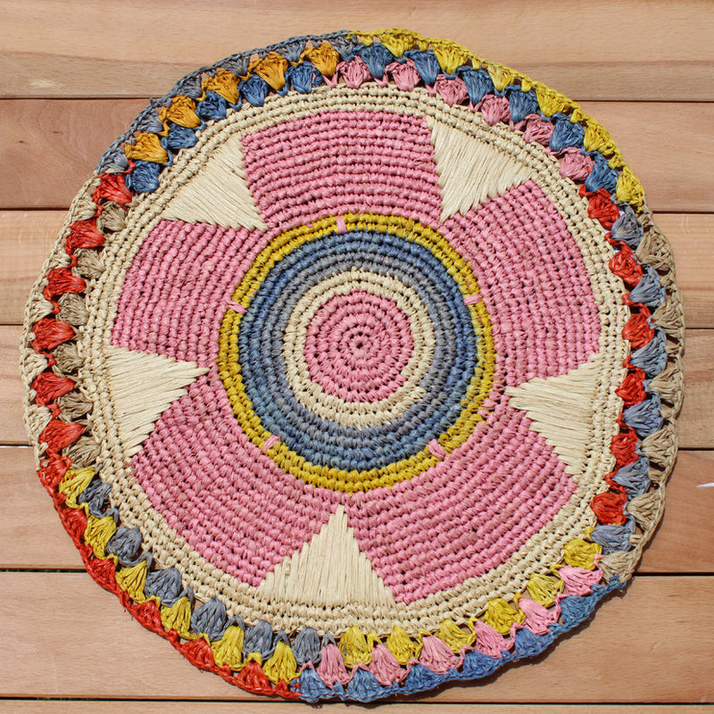 Daisy Raffia Placemat, Colorful Woven tabletop