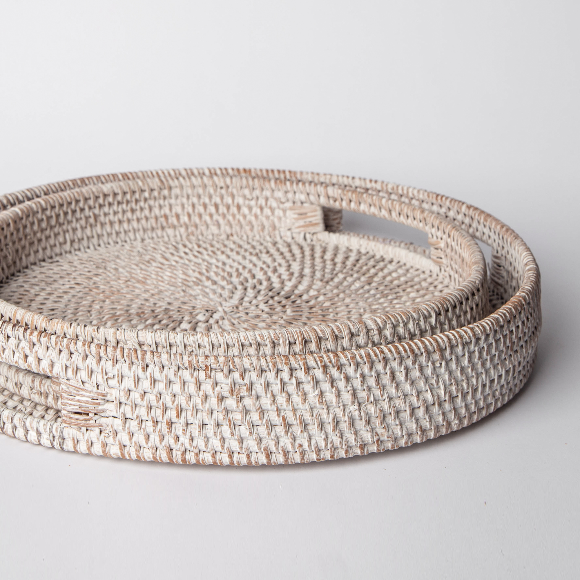 404 - Round Rattan Tray