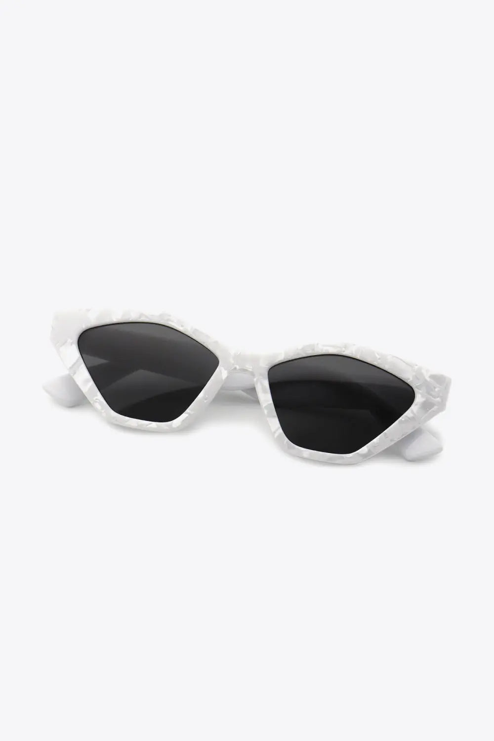 Retro Angular Cat Eye UV400 Sunglasses