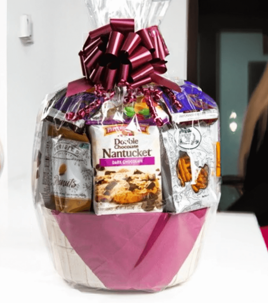 Jenny's Medium Classic Gift Basket - Best Seller