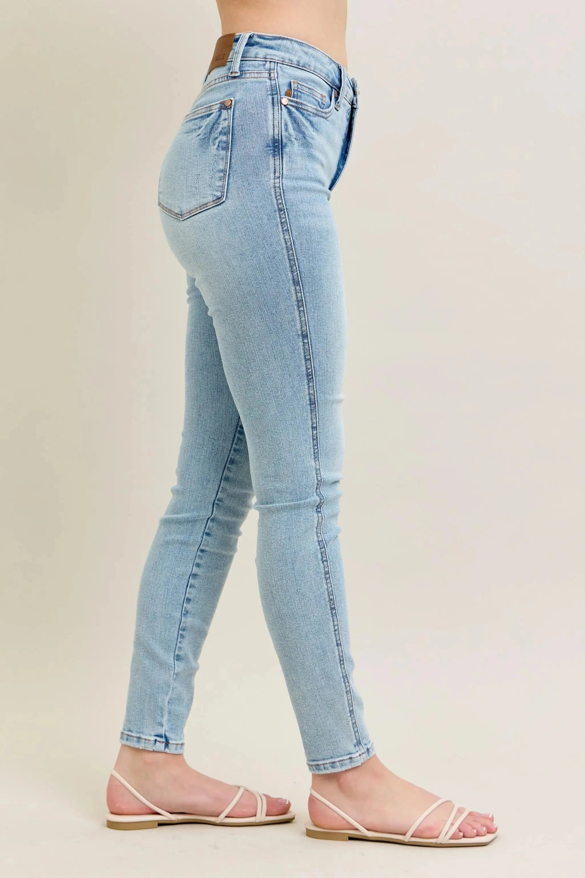 Full Size Mr Tummy Control Vintage Wash Skinny Judy Blue Jeans