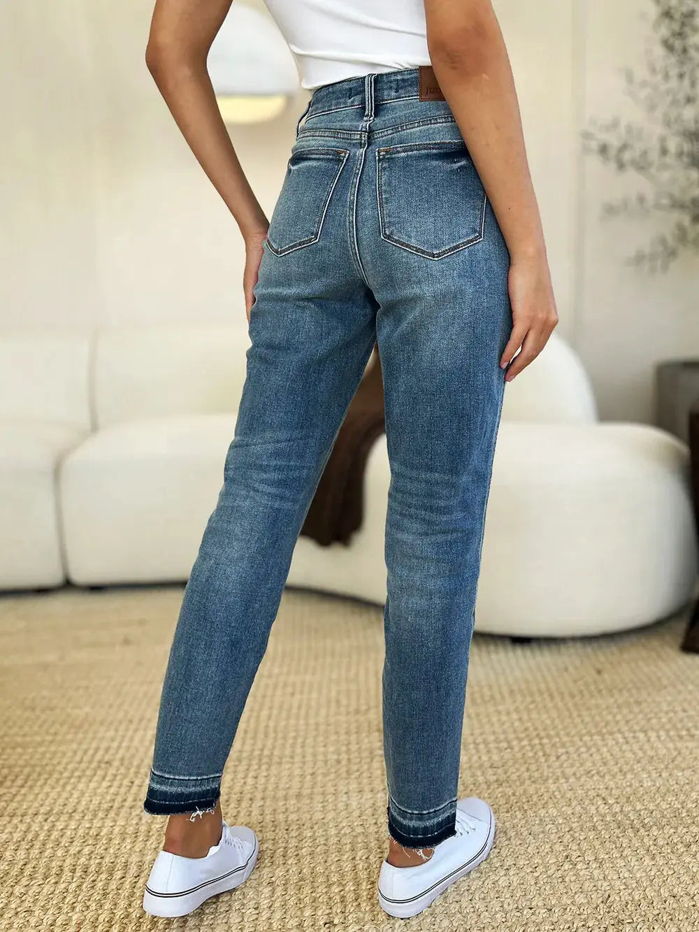 Full/Plus Size Mid Rise Rigid Magic Release Hem Judy Blue Jeans