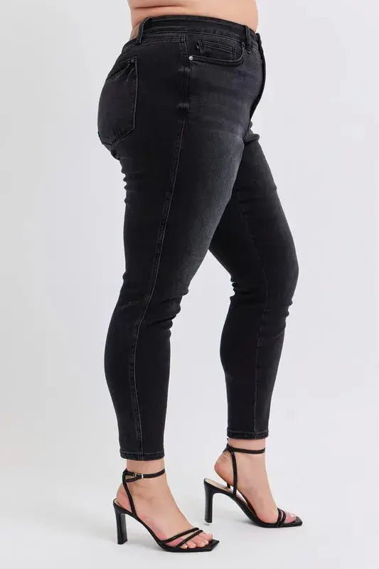 Full Size/Plus Size Mid Rise Tummy Control Skinny Judy Blue Jeans