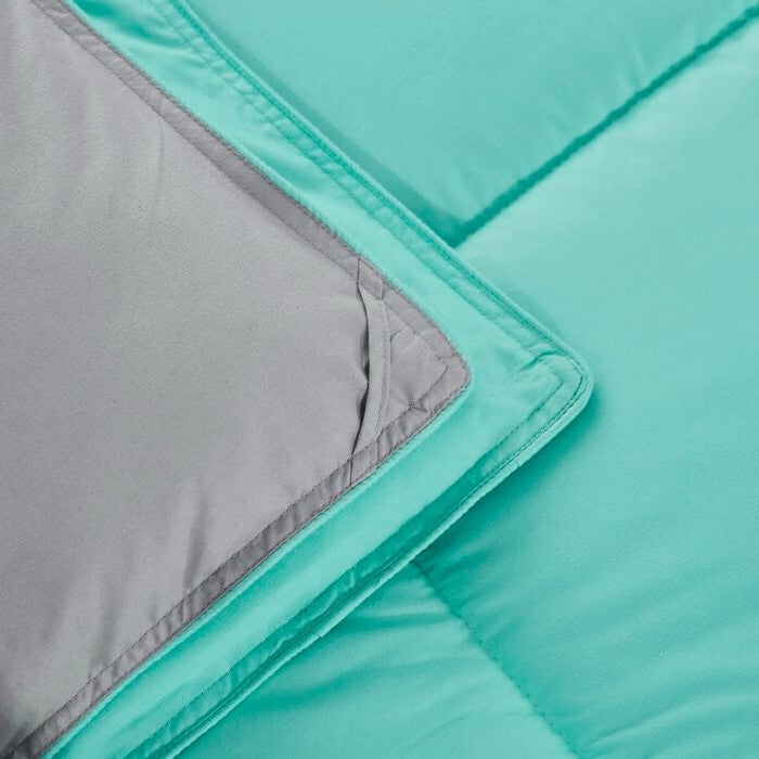 Twin/Twin XL Traditional Microfiber Reversible 3 Piece Comforter Set in Blue/Grey