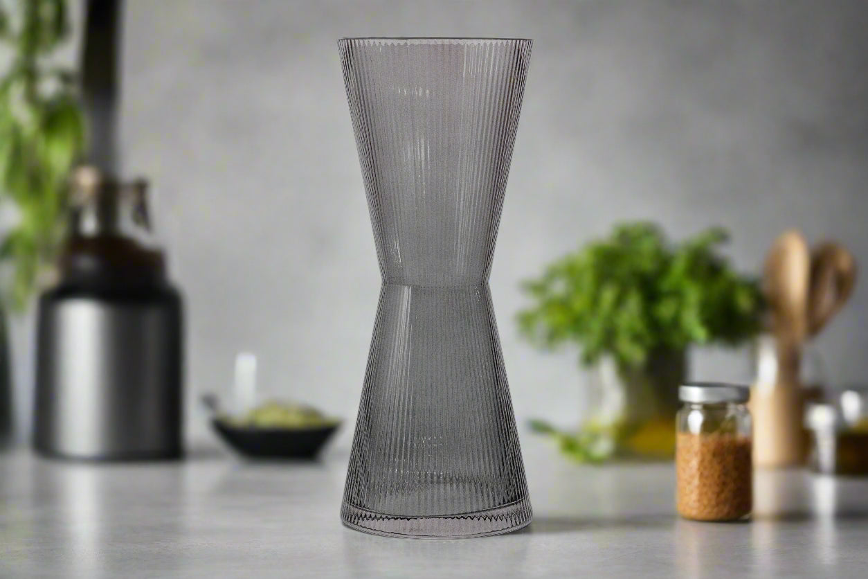 AIZ Glass in Charcoal