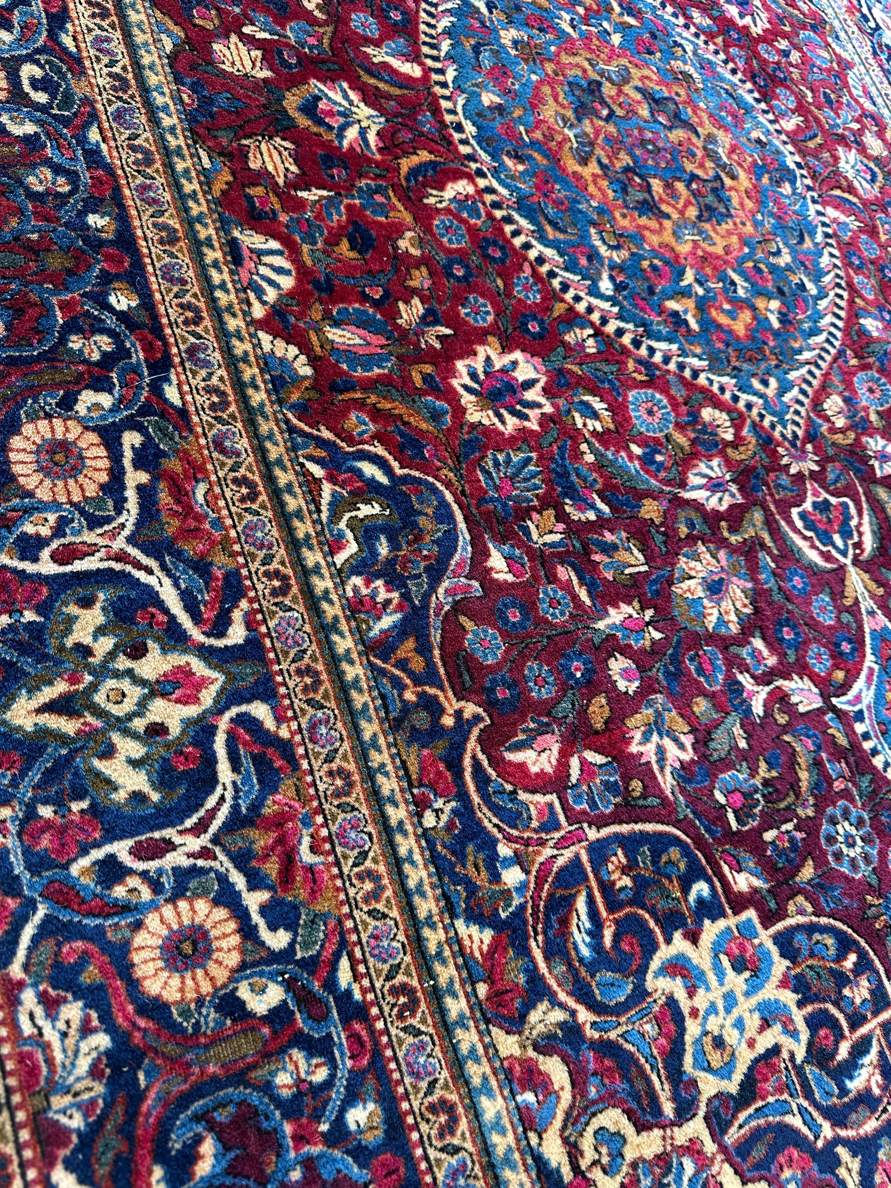 Antique Persian Kashan Debir Rug – 4’3” x 6’4” – Circa 1920s – Hand-Knotted Fine Wool