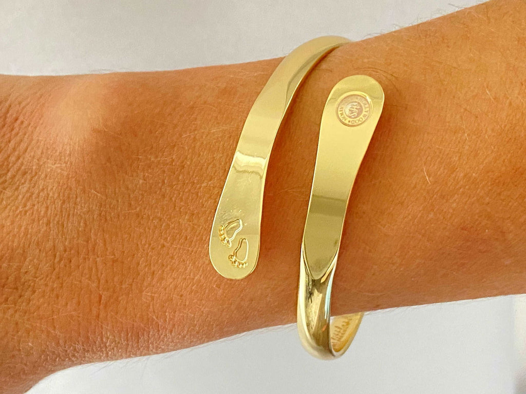 Baby Bracelets, Footprint Bracelets, Engraved Bracelets The littlest feet makes the biggest footprint in your heart- Footprint (Baby)
