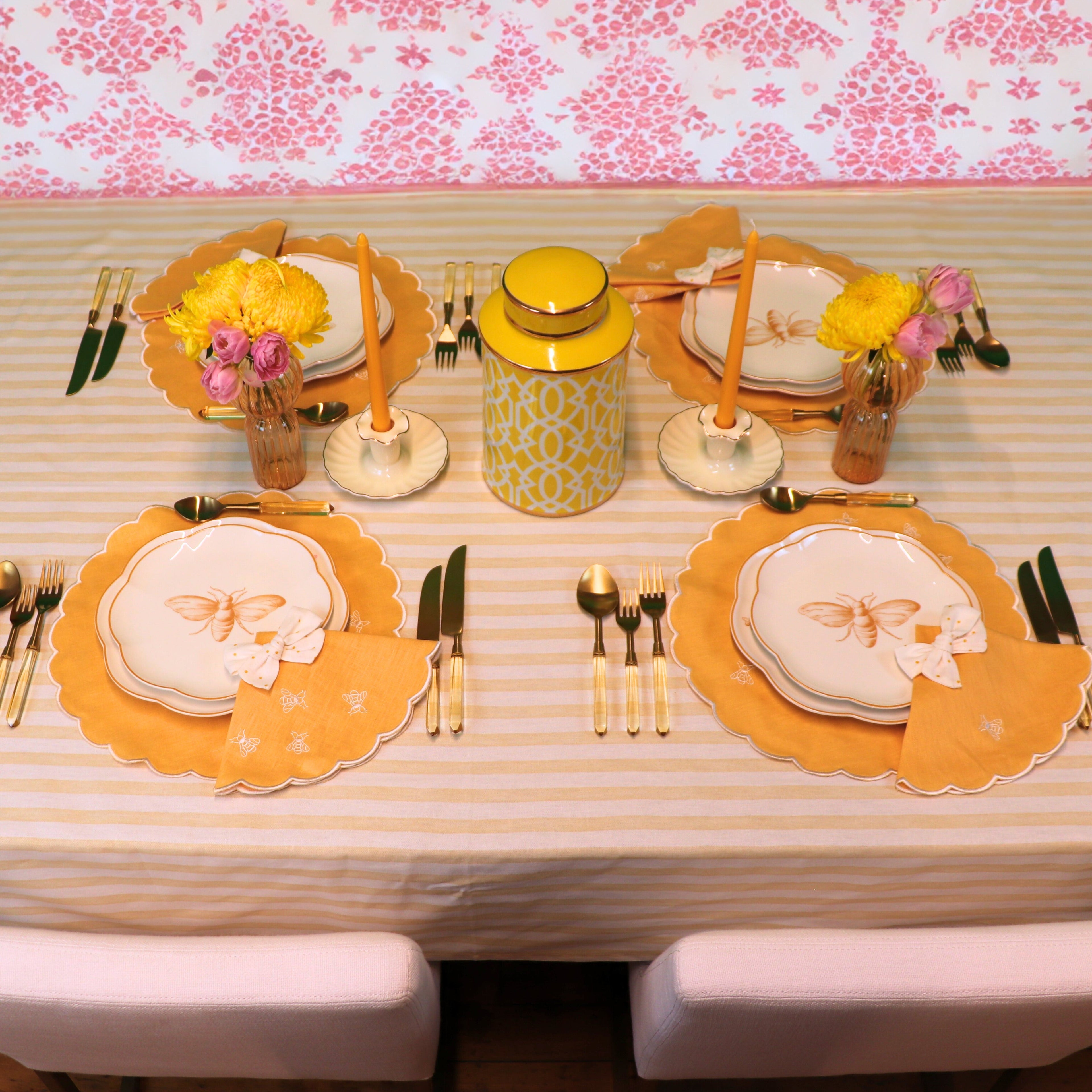 Bumble Homecoming Scalloped Starter Plate - Case of 12 Plates