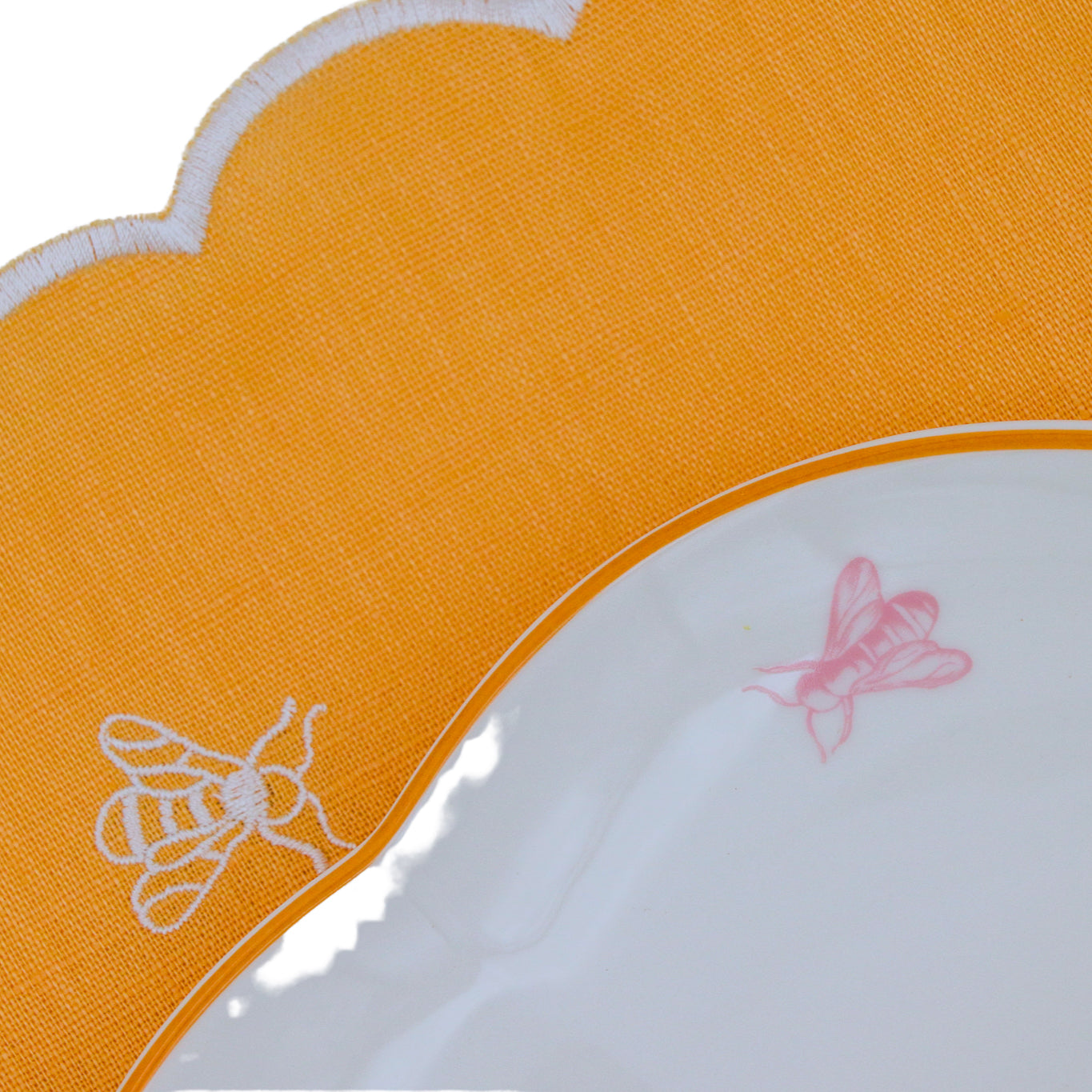 Bumble Voyage Scalloped Dinner Plate - Case of 12 Plates