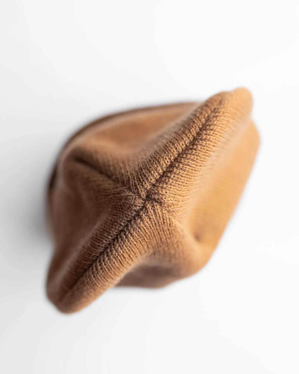 CS104 HAAKWEAR Traditional Silent Cuffed Beanie, Camel Brown