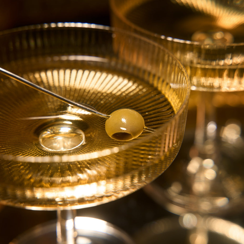 Como Champagne Coupe Cocktail Glassware, Set of 4