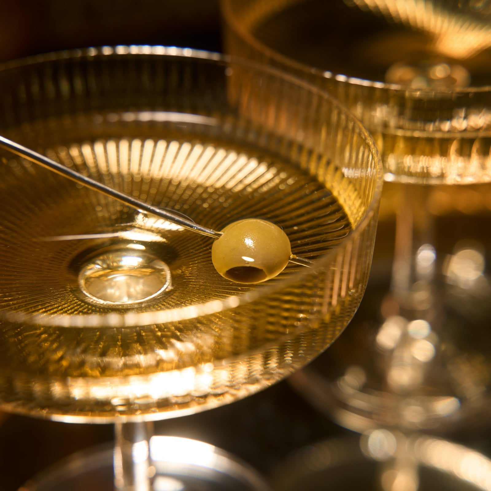 Como Ribbed Champagne Coupe Cocktail Glassware, Set of 12