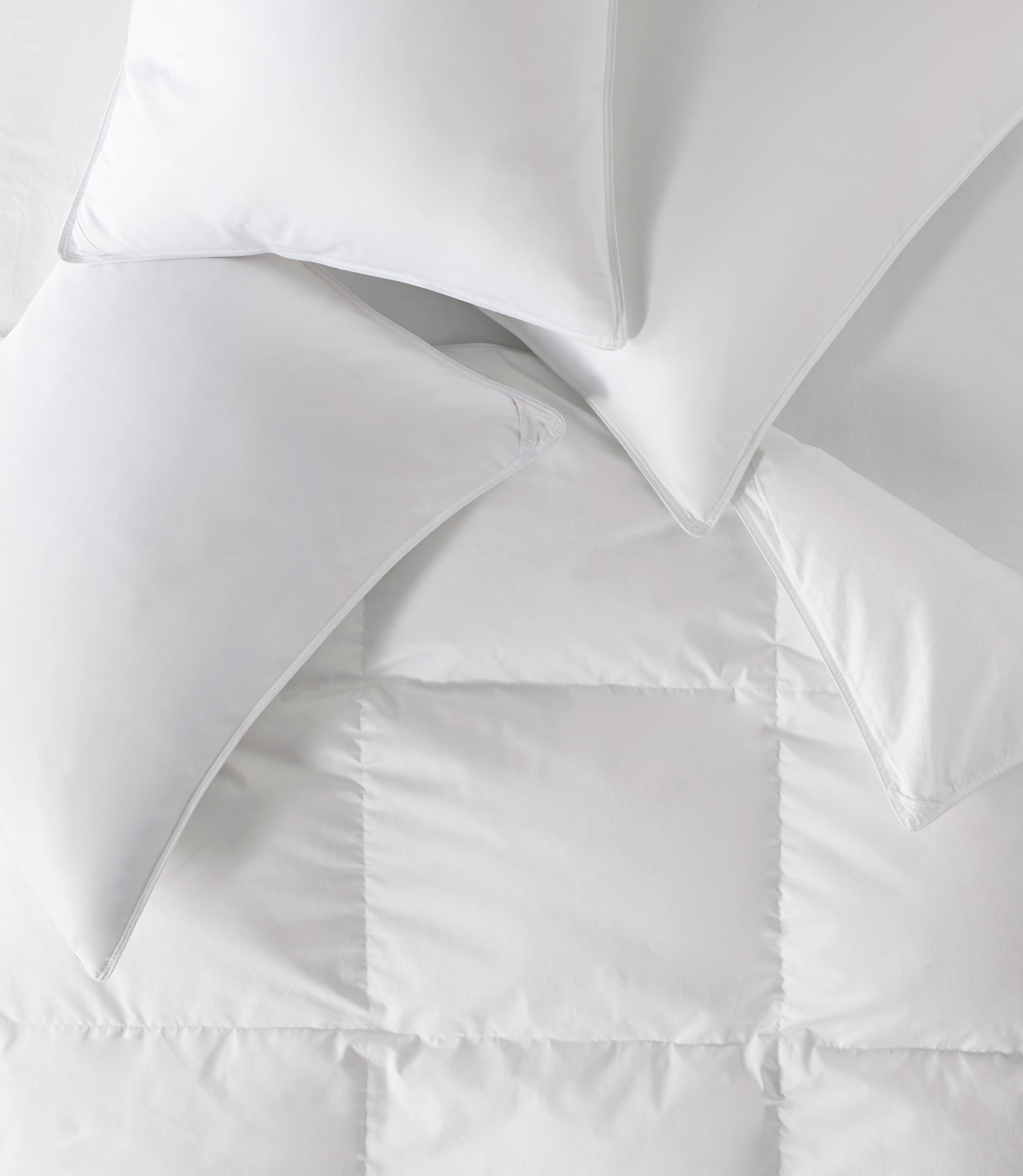 850 Fill Power Canadian White Down Duvet