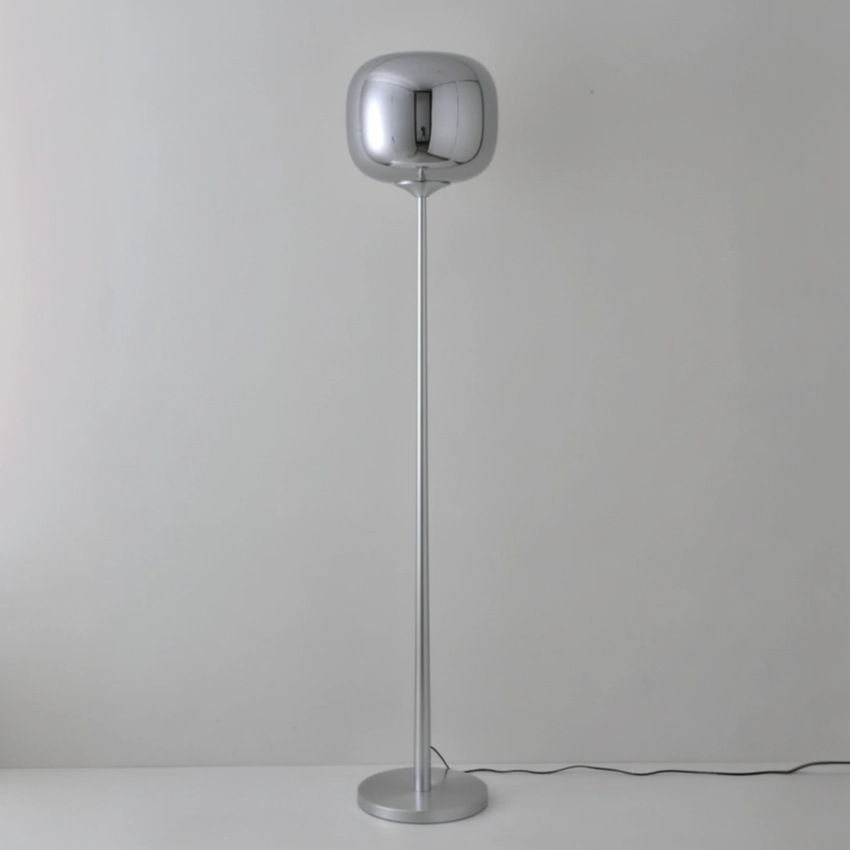 Dusk Dawn Table Lamp