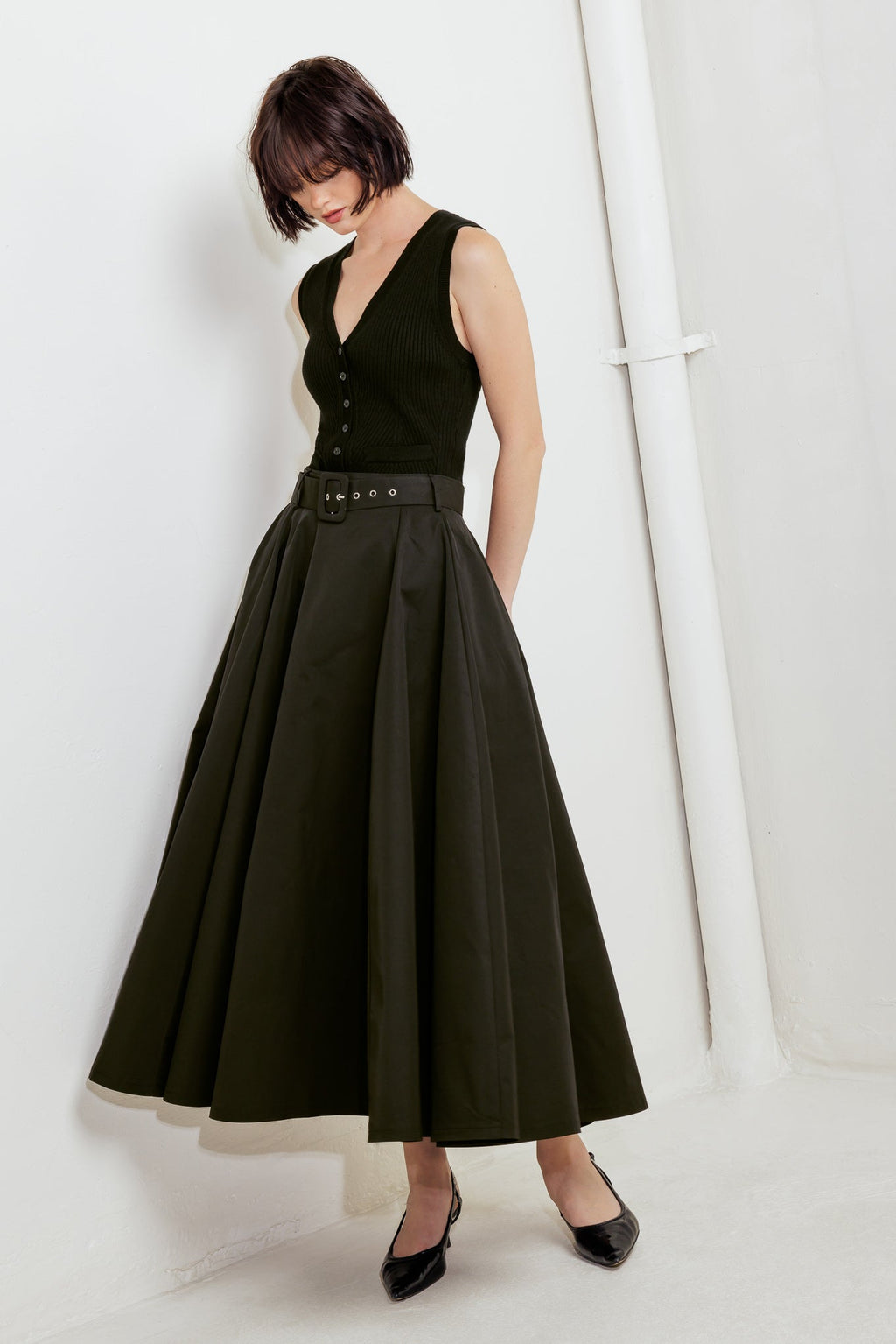 GOLDEN STILL BLACK WOVEN FULL MIDI SKIRT