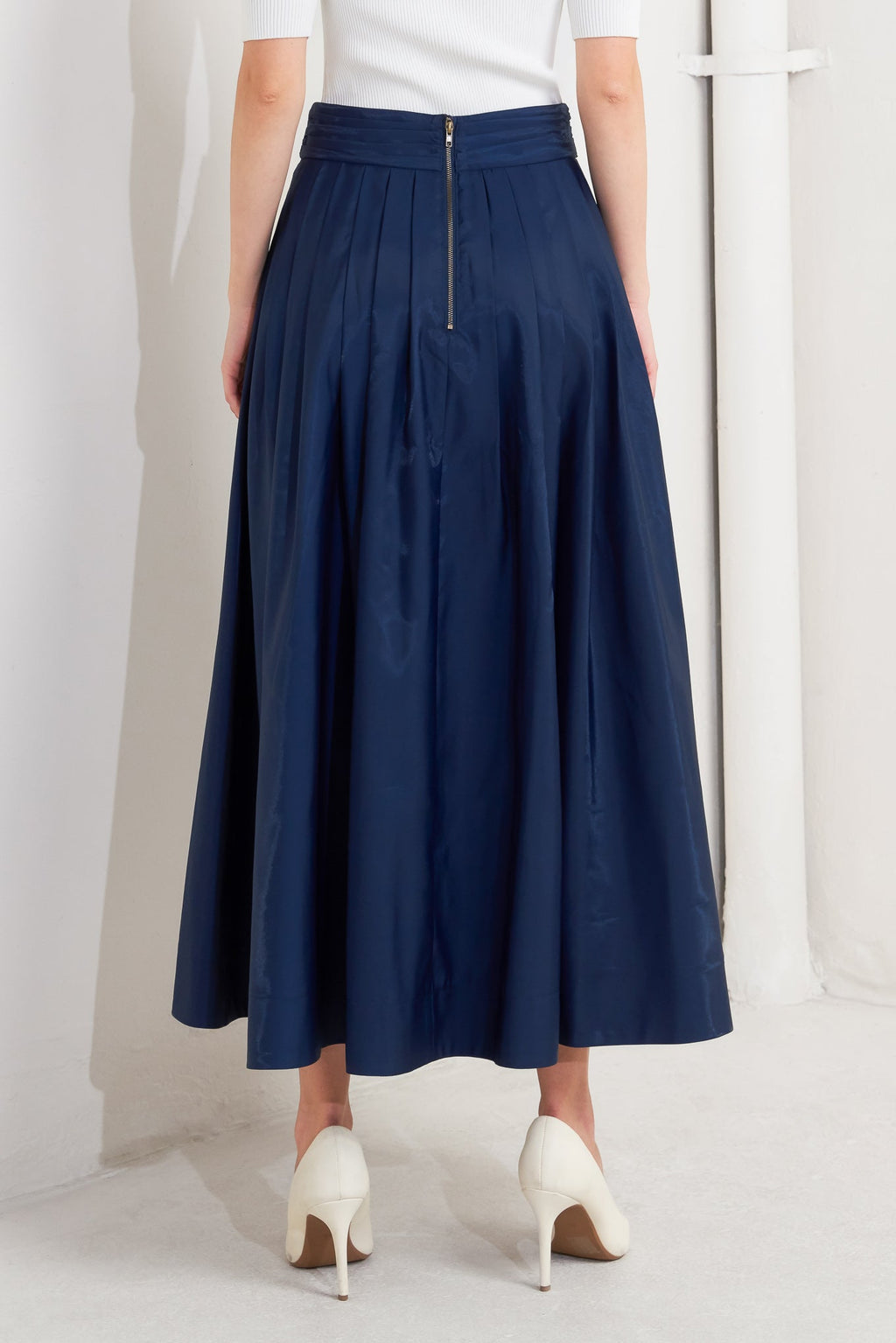 LUXE FLARE WOVEN PLEATED MINI SKIRT