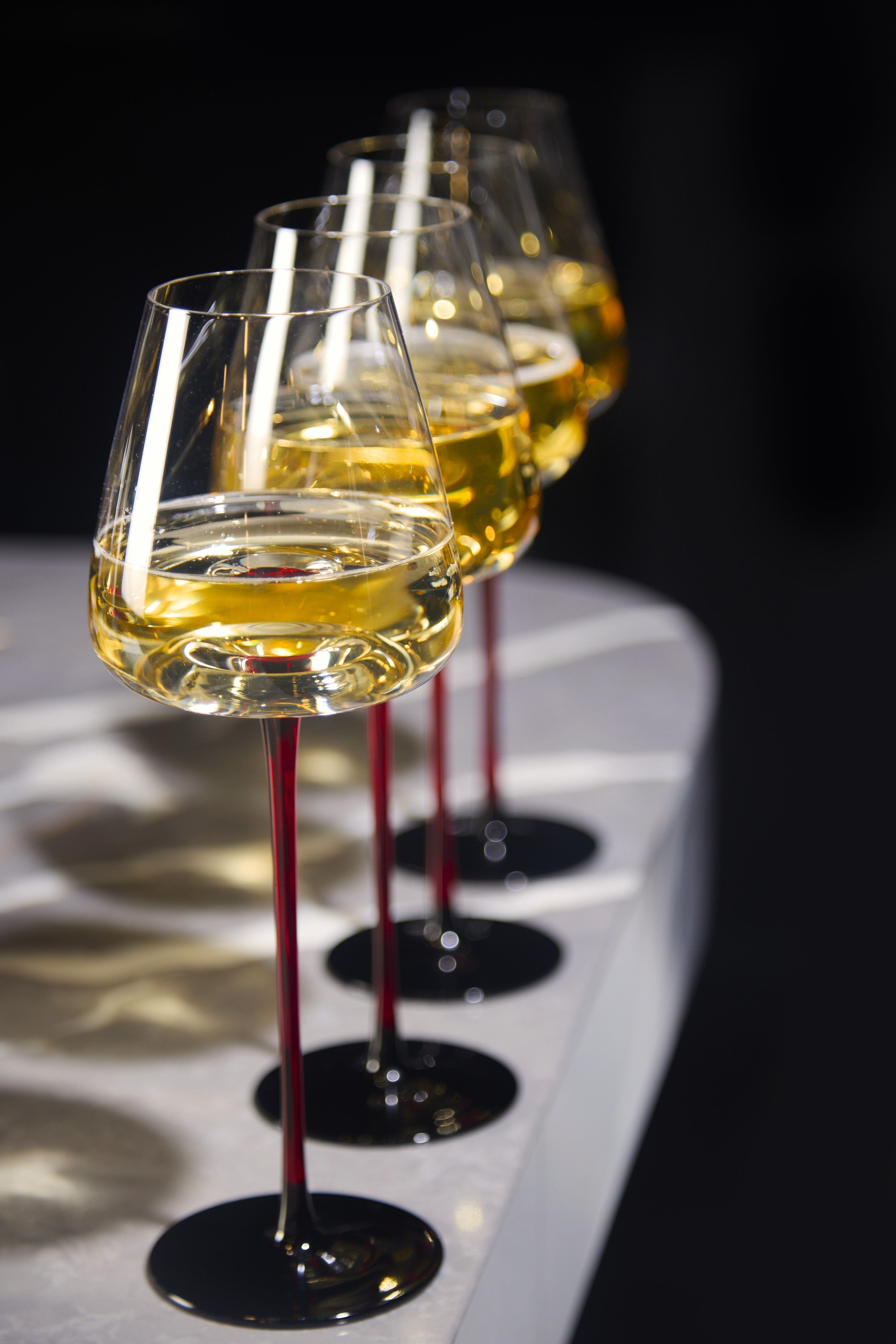 Concave Wine Glasses - 20oz