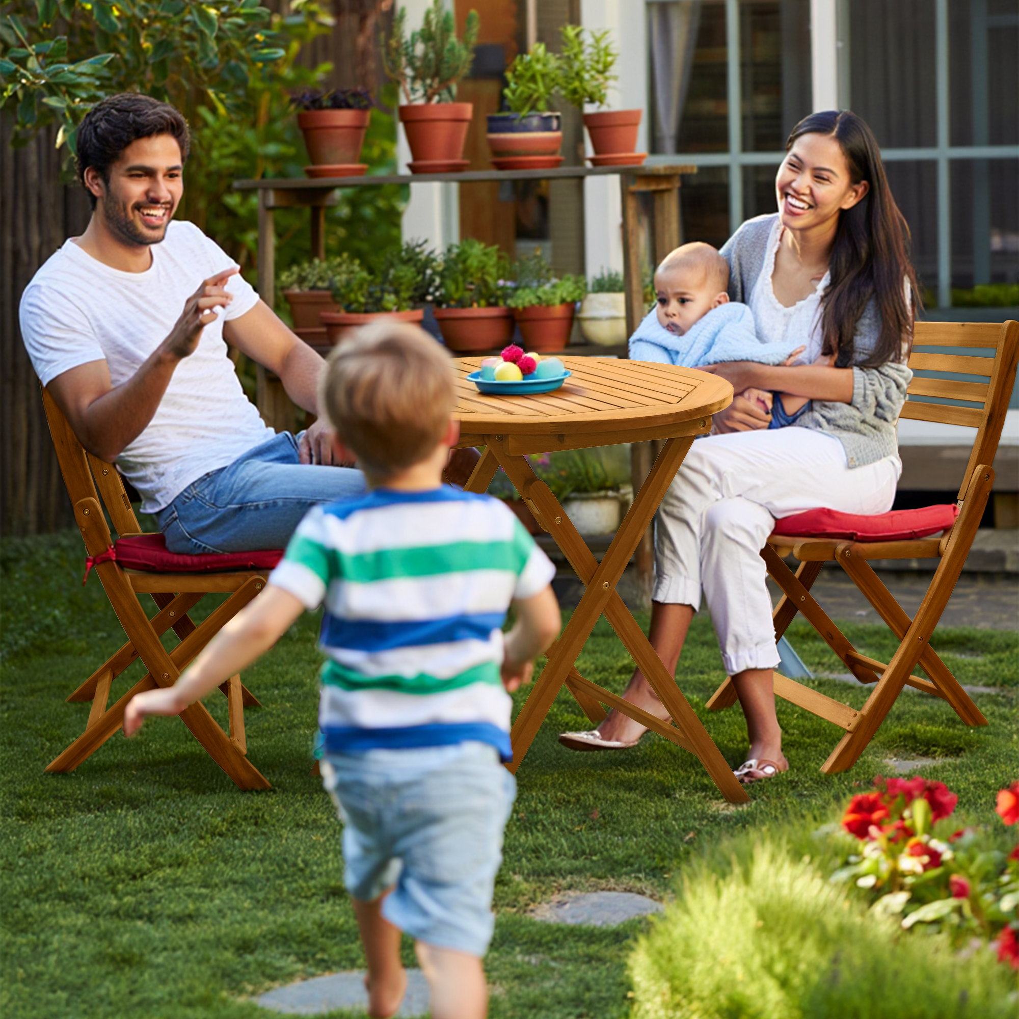 Tranquillo Anya Foldable Round Solid Acacia Wood Outdoor Table