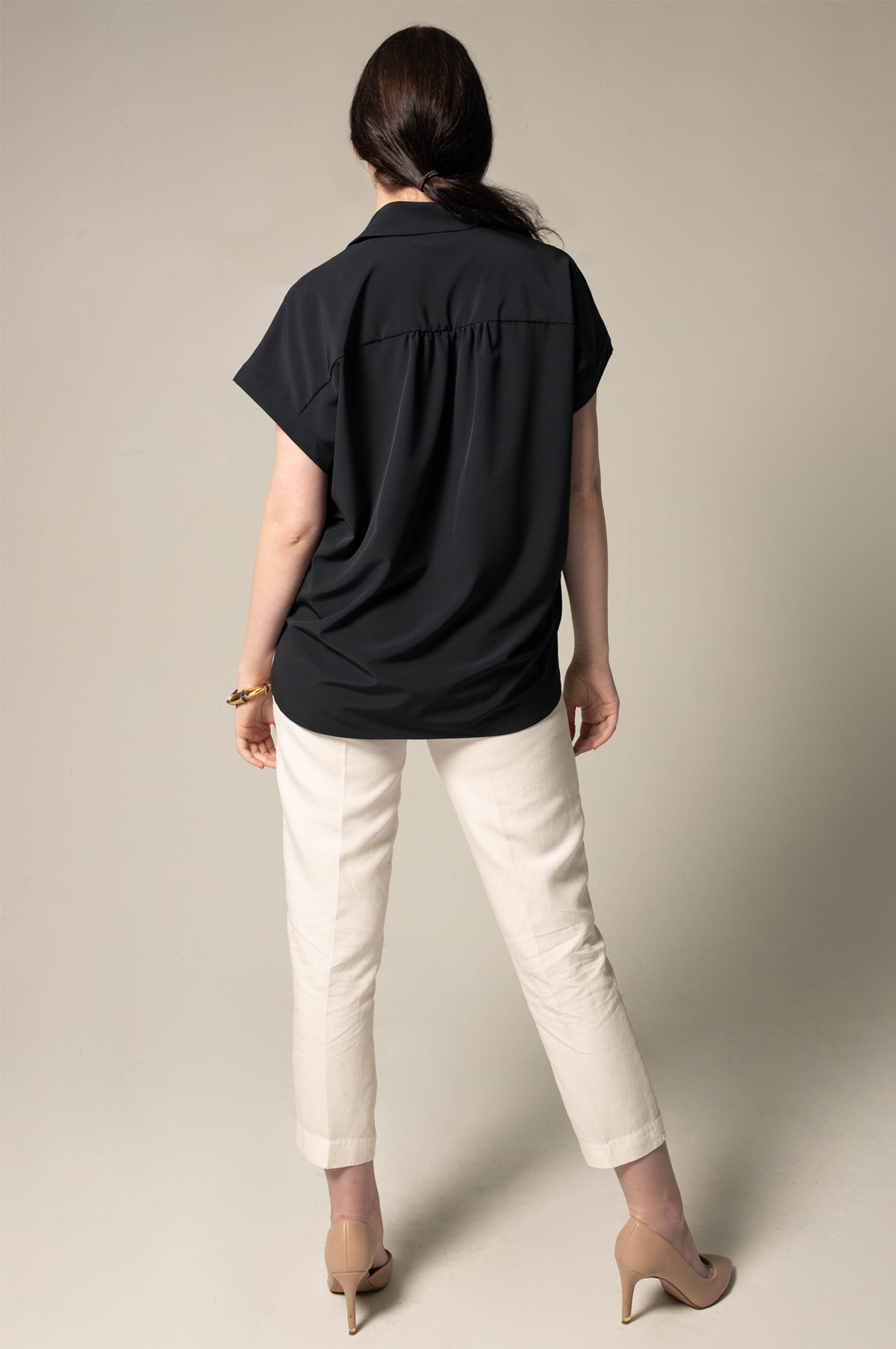 Classic Black Blouse – Elegant Women’s Top