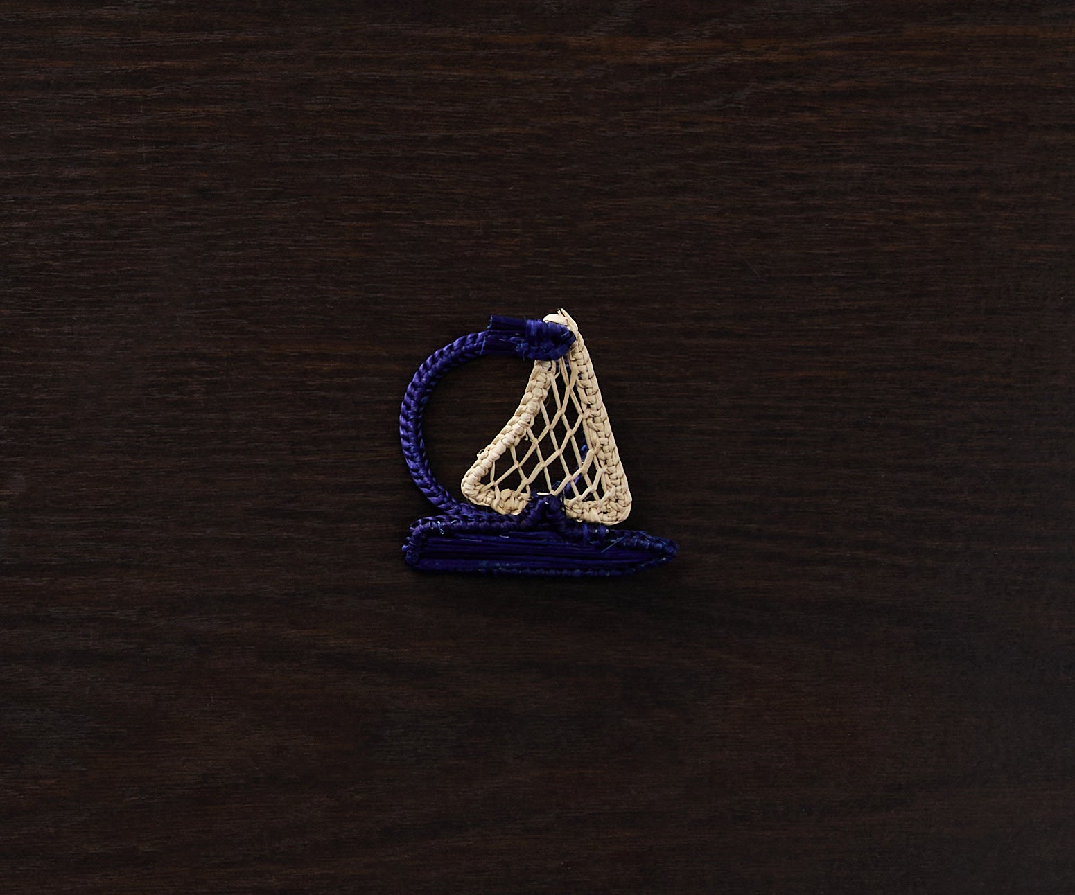 Coastal Sailboat Napkin Ring – 2.75” Handwoven Iraca Palm – Nautical Table Decor from Colombia