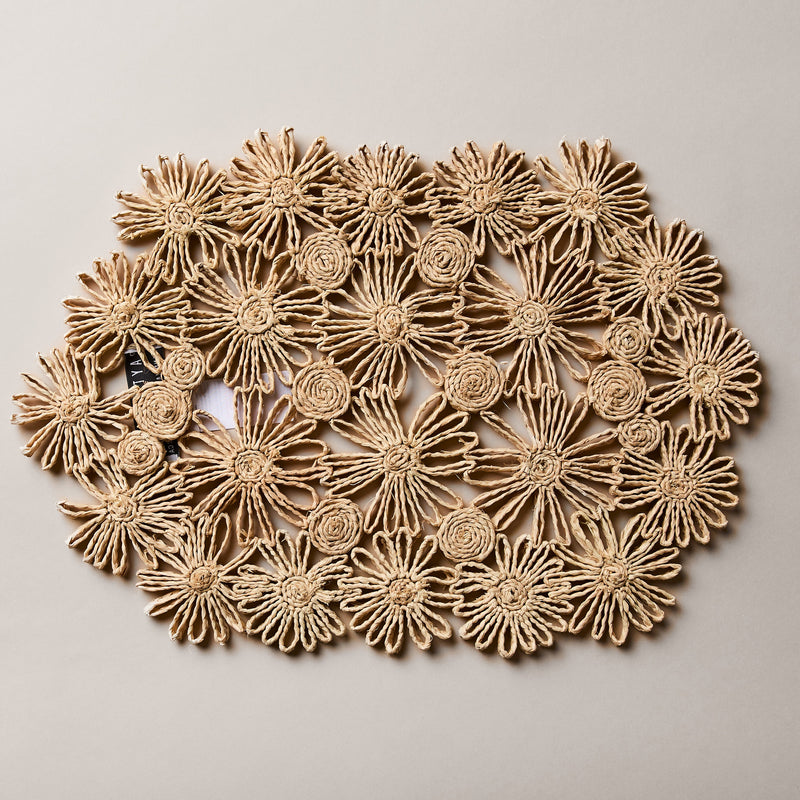 Fleur Raffia Placemat, Natural Color Flowers Woven Tabletop