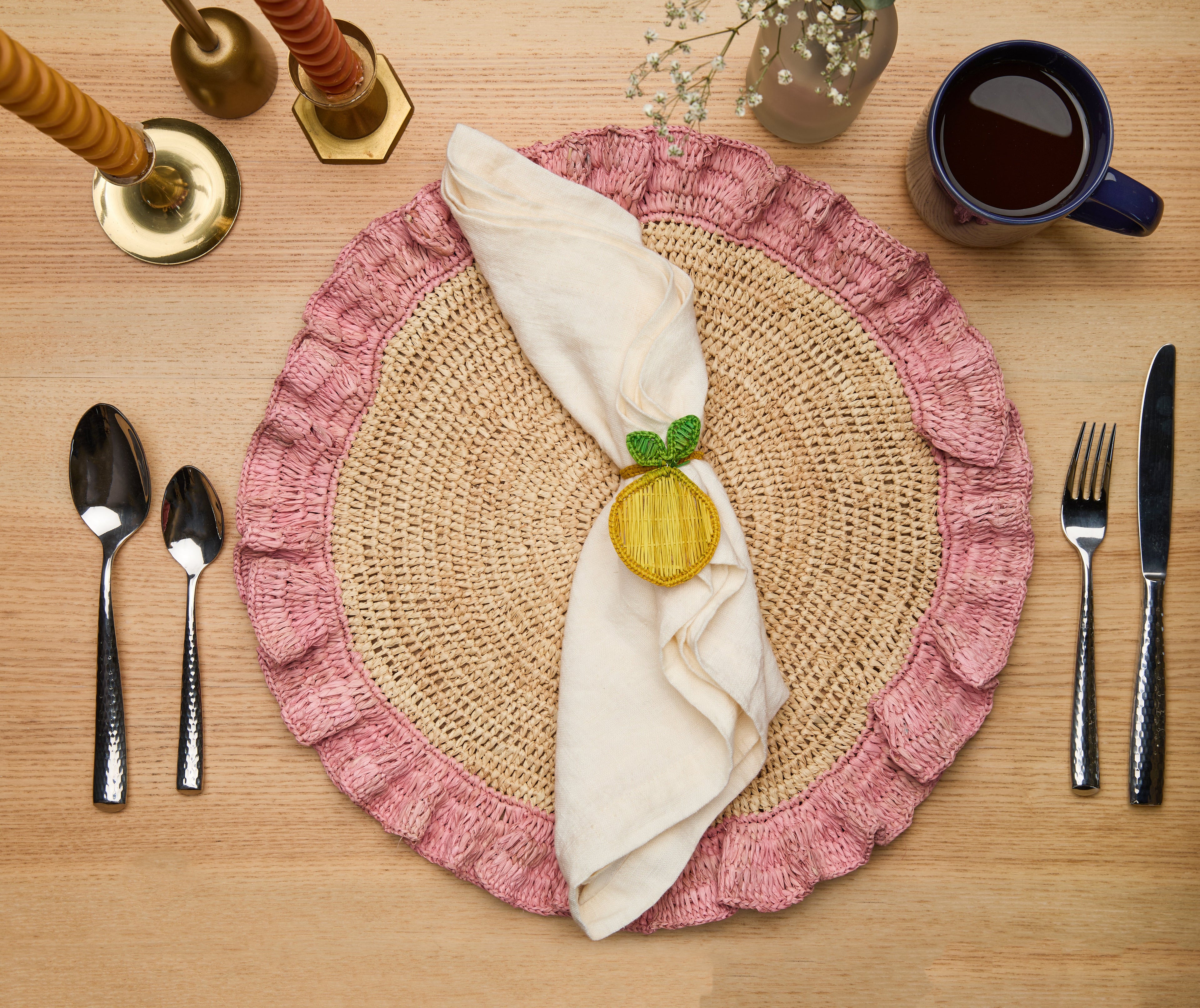 Handwoven Raffia Ruffle Placemat – Boho Chic Table Décor – Summer Table Accent