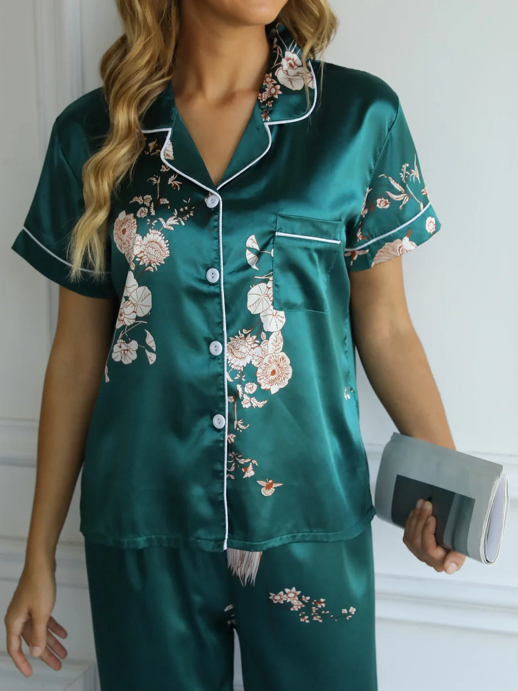 Green Floral Satin Pajama Set - Smooth & Comfortable Short Sleeve Pocket Lapel Top & Cozy Long Pants Women's Loungewear & Sleepwear