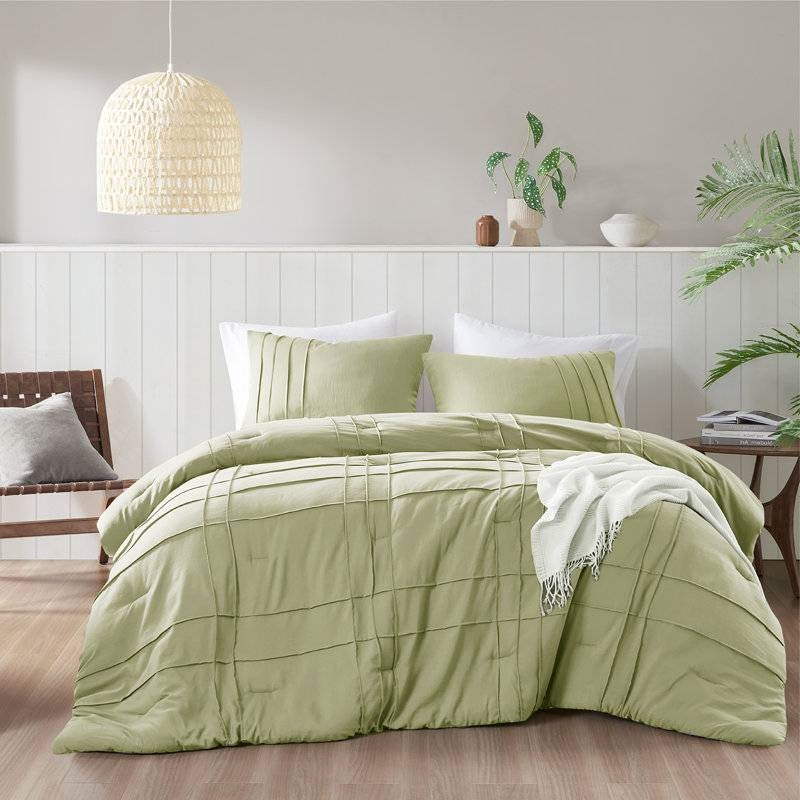 Twin/Twin XL Microfiber Pleated Lightweight Soft Comforter Set in Sage Green