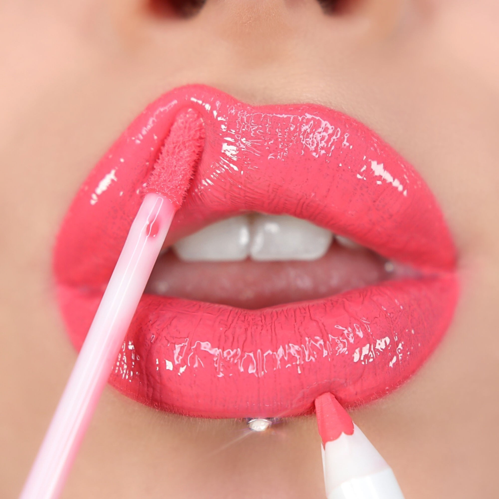 REVOLUTION Fantasy Lip Gloss & Lip Liner Kit