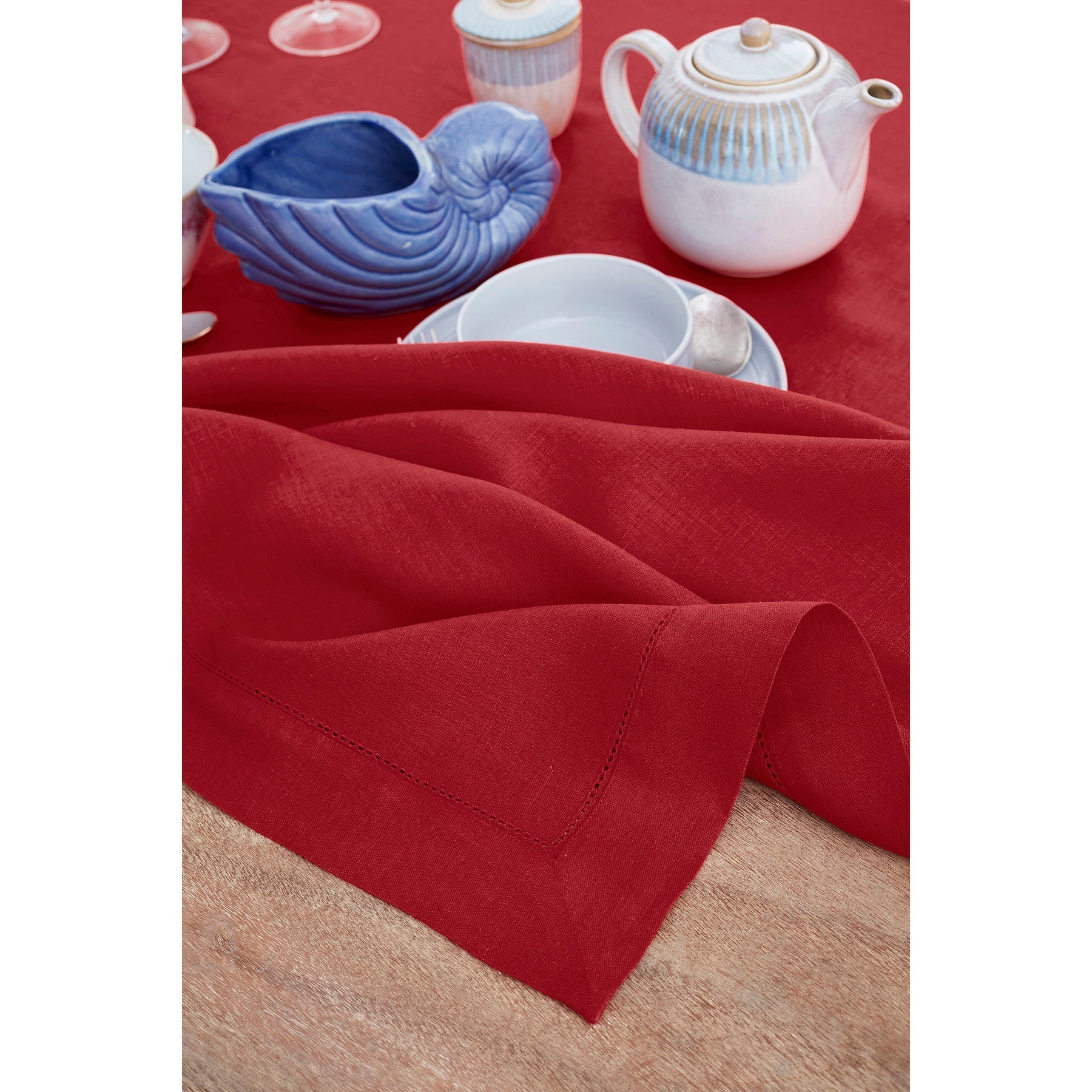 Classic Hemstitch Tablecloth