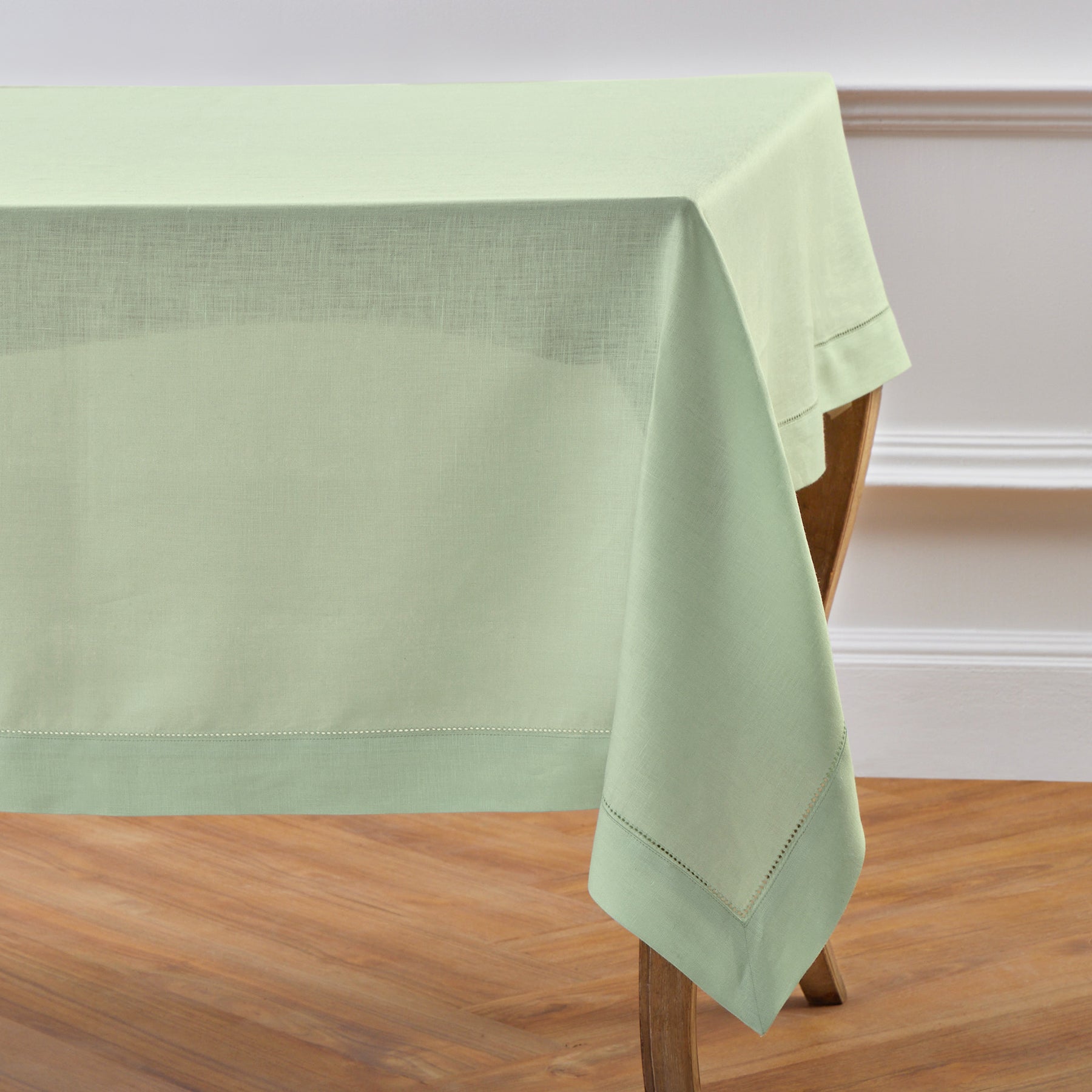 Classic Hemstitch Tablecloth