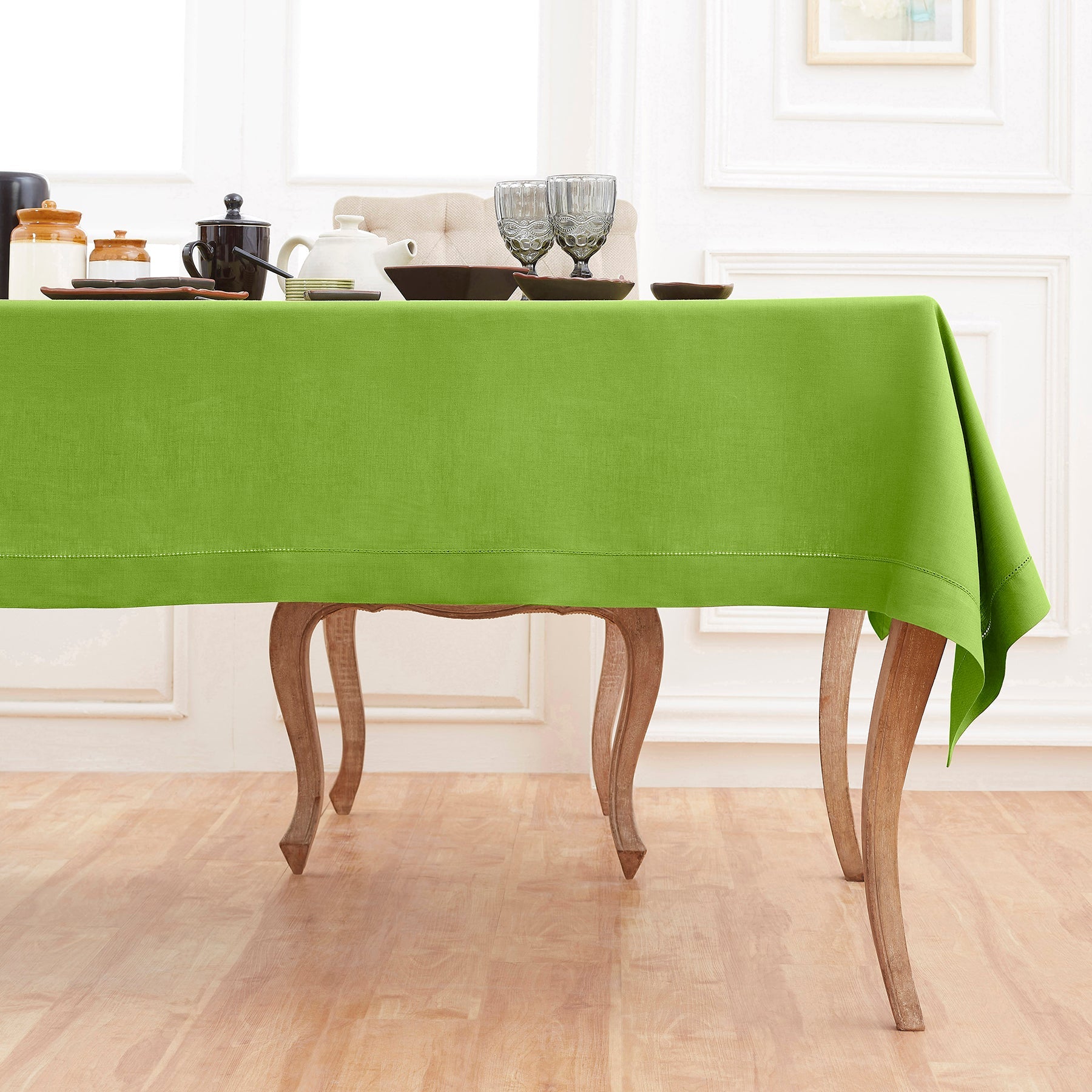 Classic Hemstitch Tablecloth