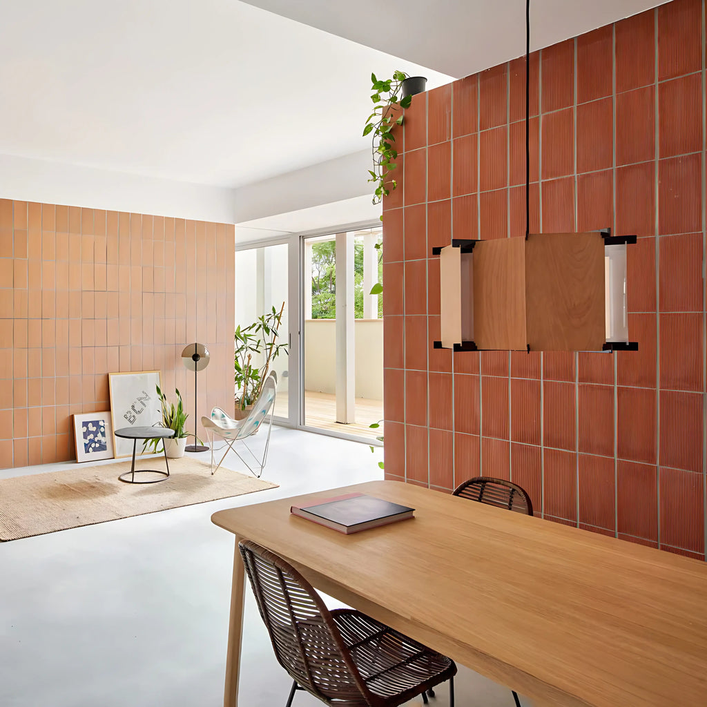Theia Lamp