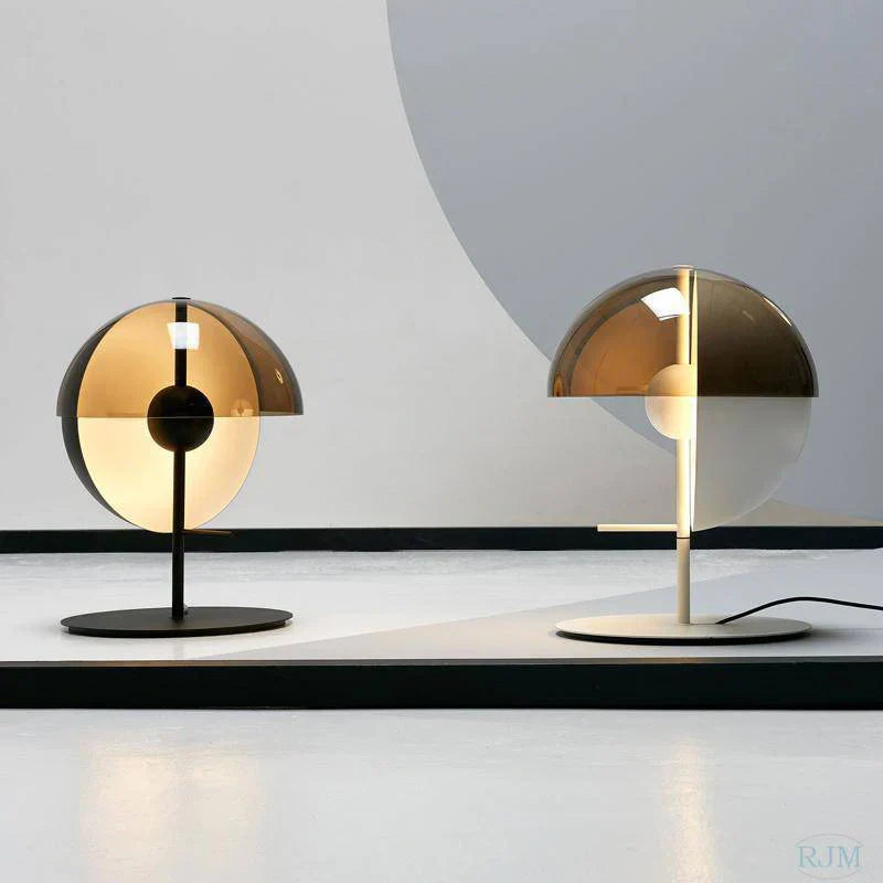 Theia Lamp