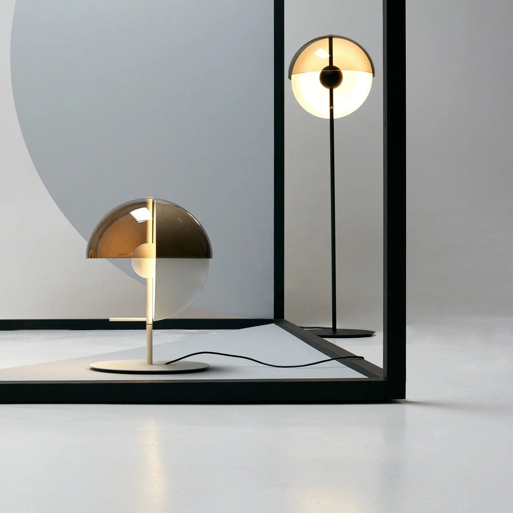 Theia Lamp