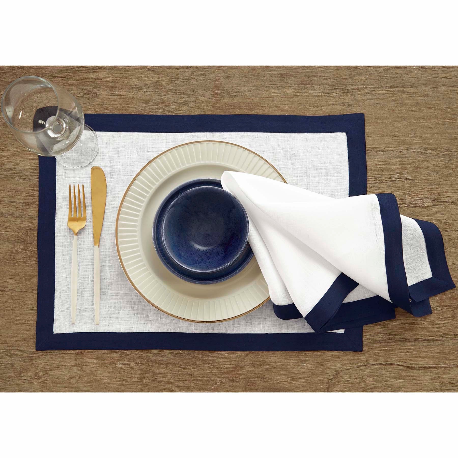 Classic Napkins, Set of 4