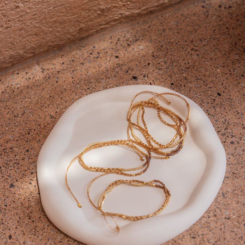 Stucco Cloud Round Tray