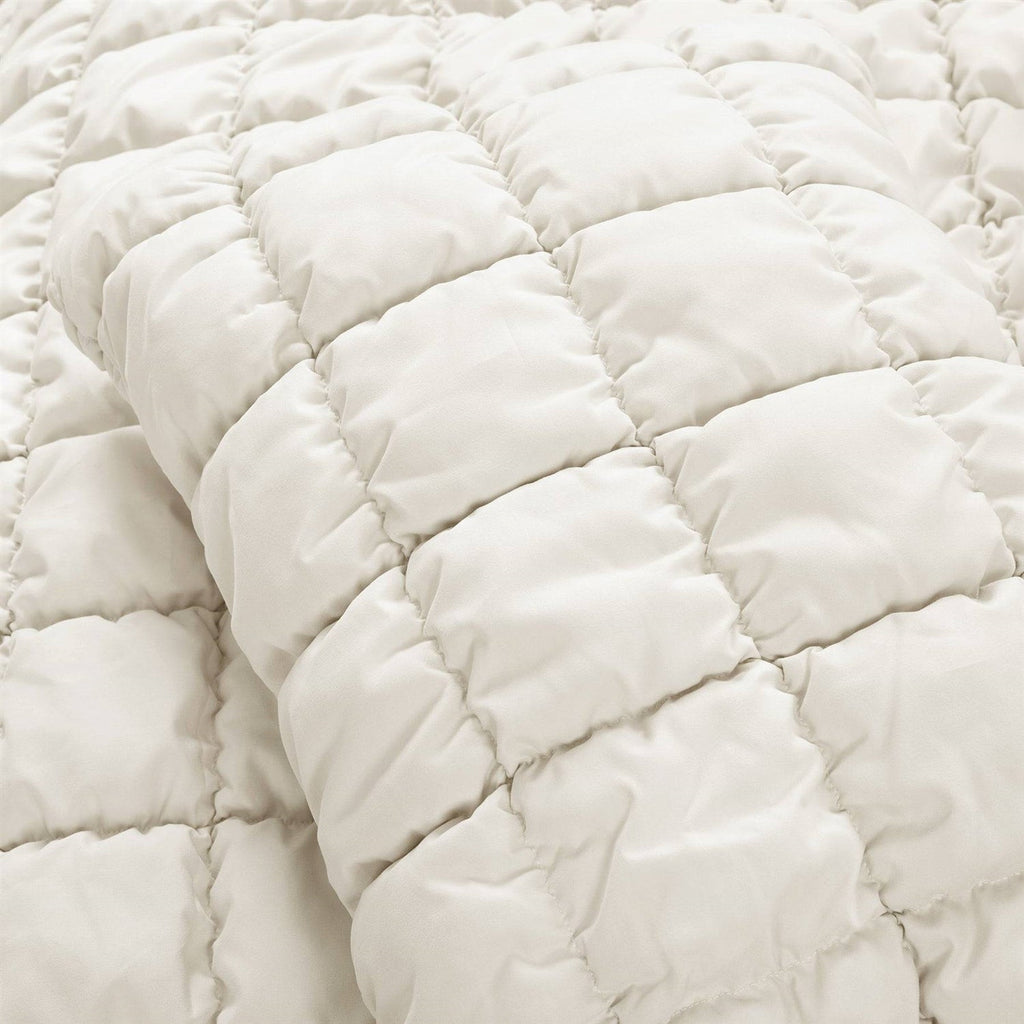 Twin/XL Soft Lightweight Puff Textured 2-Piece Comforter Set in Off White